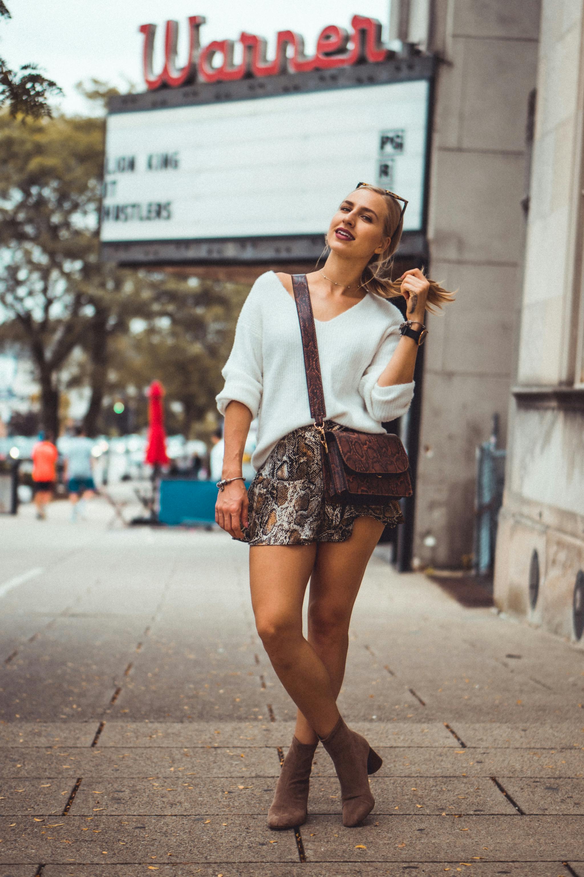 grátis Foto De Foco Raso De Mulher De Suéter Branco Foto profissional