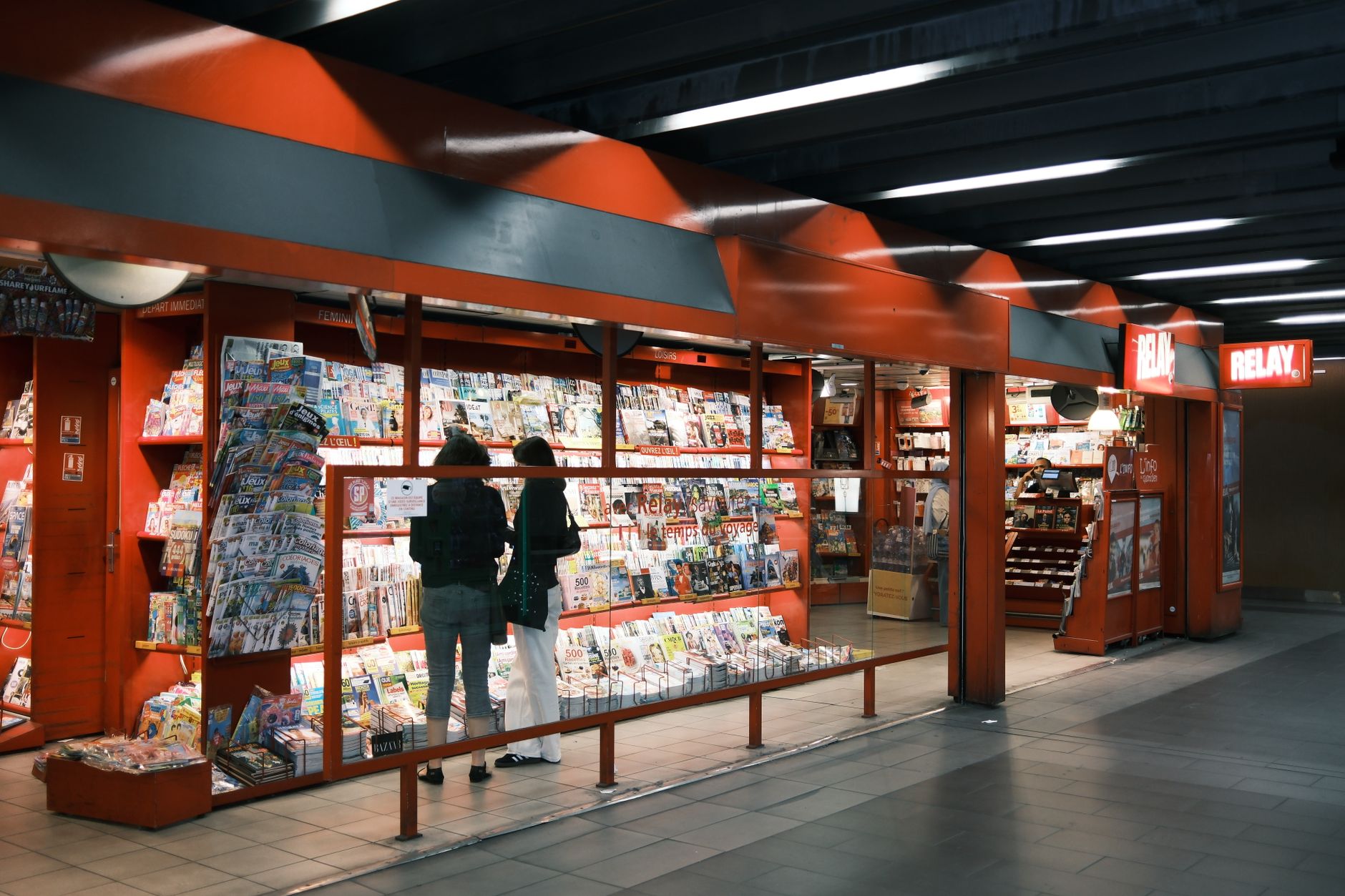 Cửa hàng tiện lợi và Gen Z: Xu hướng mới định hình thị trường FMCG Việt Nam