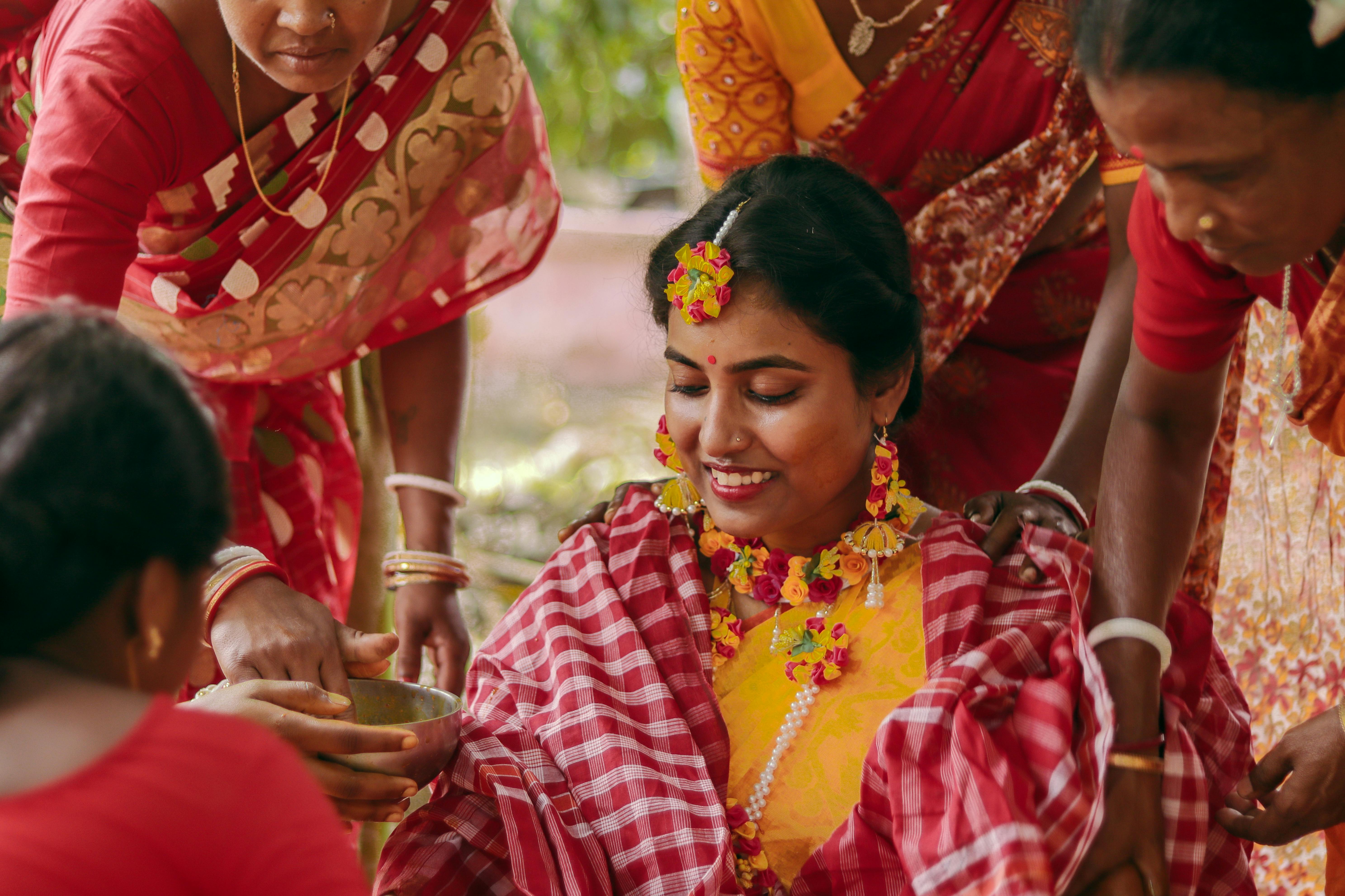 Zee BanglaSonar, a Bengali general entertainment channel, launched — Photo by Amitav Pramanick on Pexels