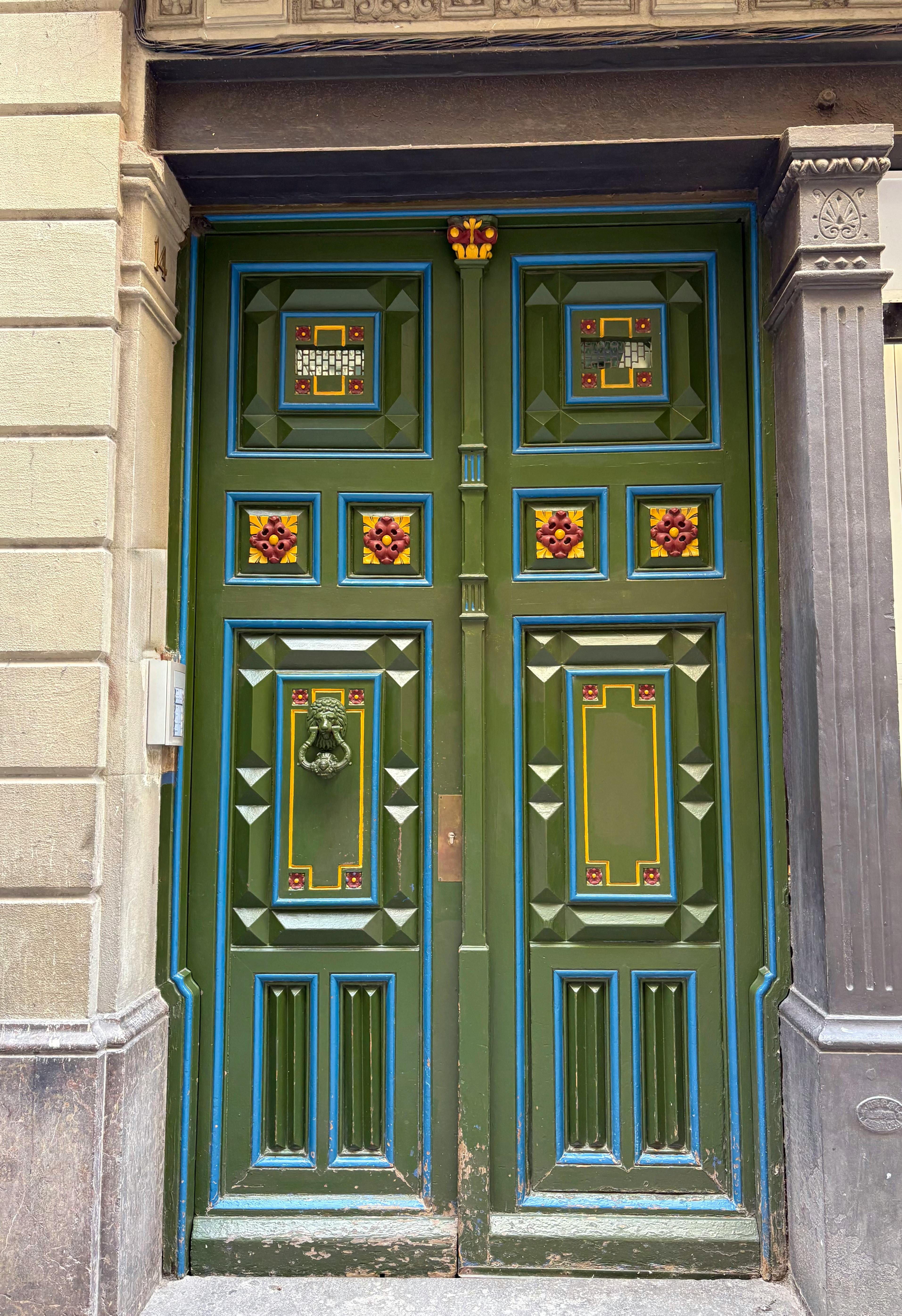 Mengapa Motif Geometris Begitu Menarik?