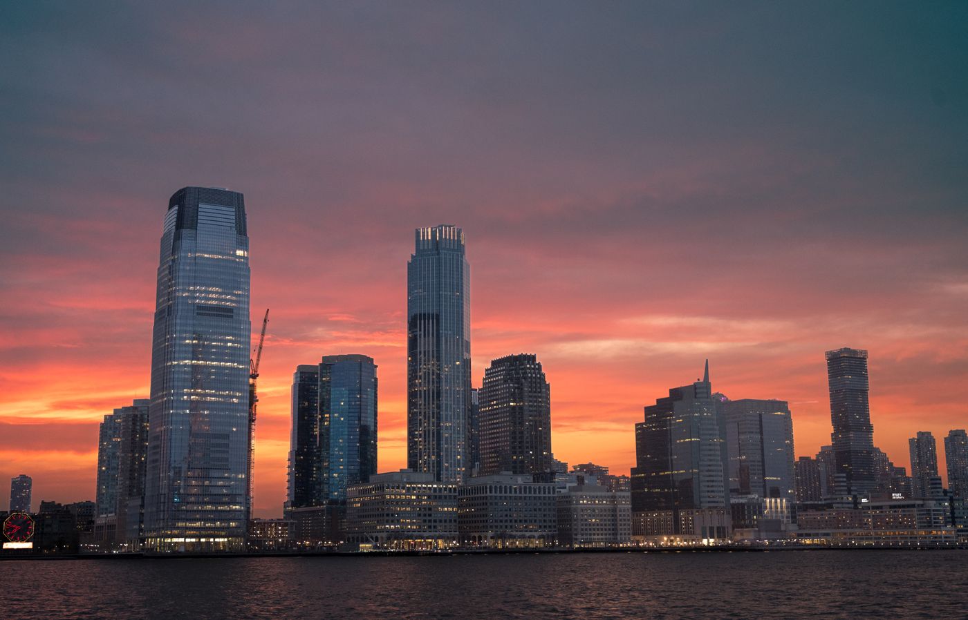 New York au coucher du soleil, production audiovisuelle internationale