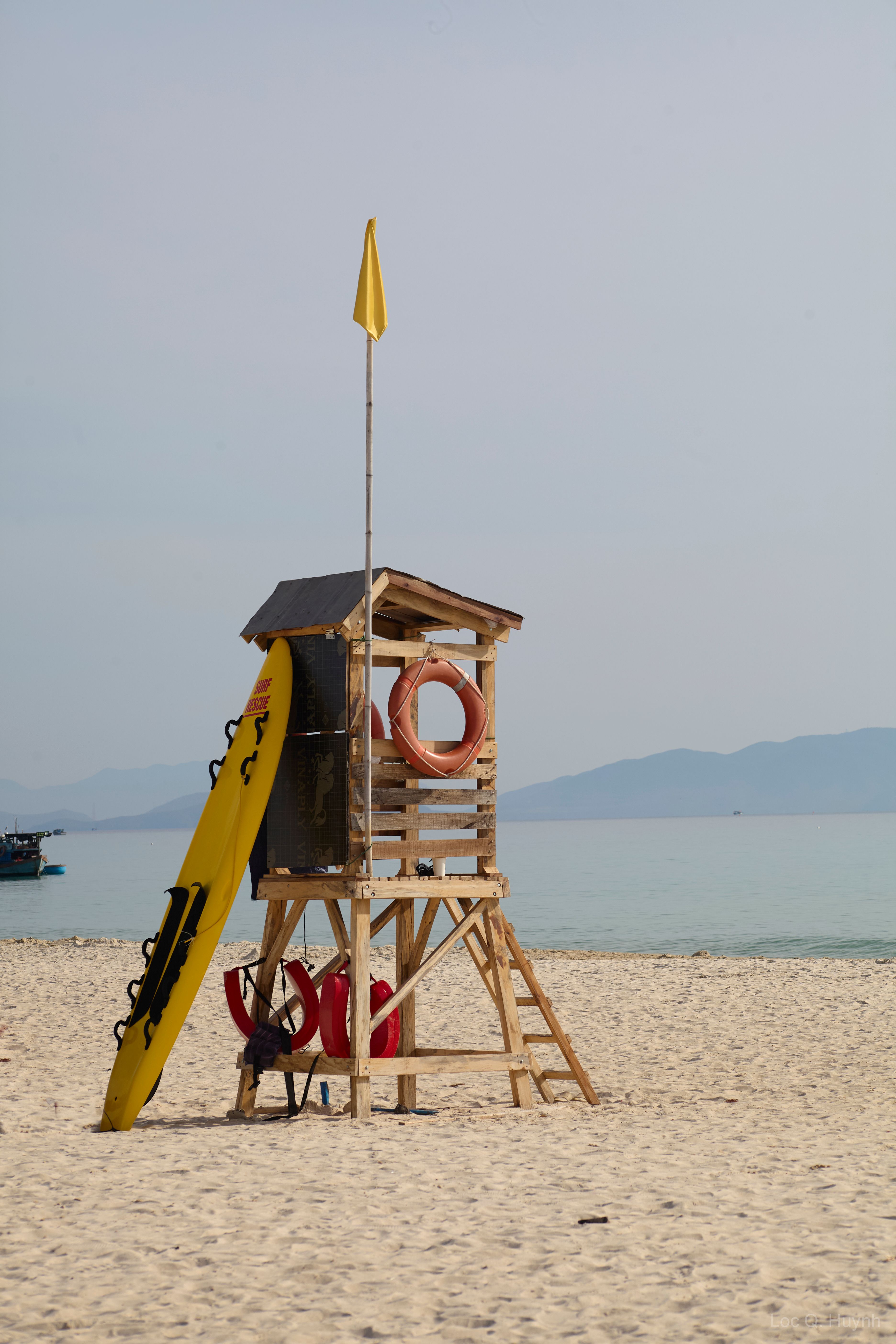 Chòi canh cứu hộ bãi biển Nha Trang