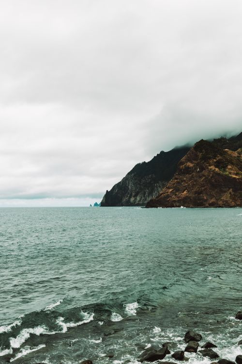 Free Discover the breathtaking cliffs and ocean views of Madeira, Portugal. Stock Photo