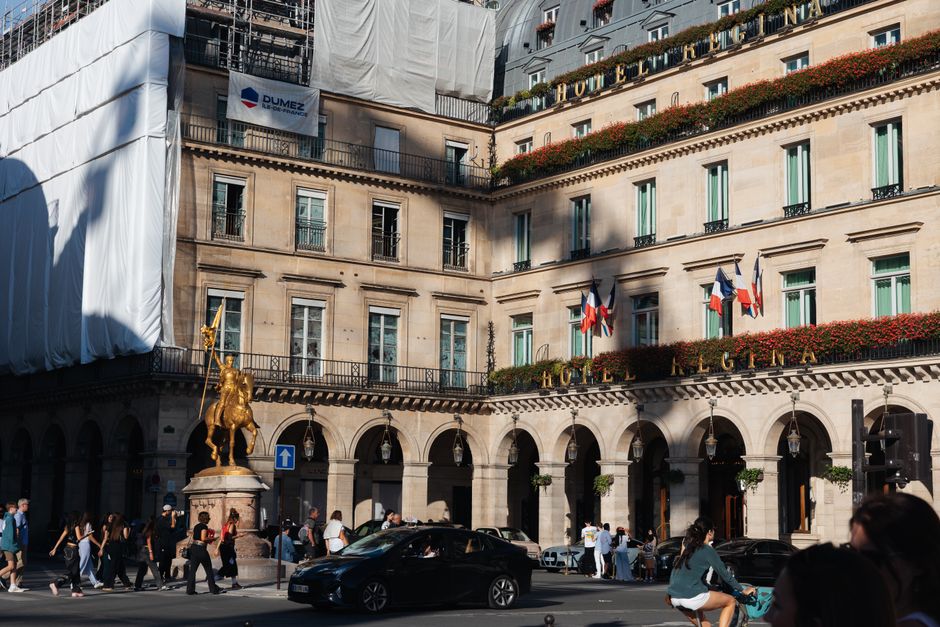 Hotel Regina em Paris: Luxo e romance para lua de mel na Europa.
