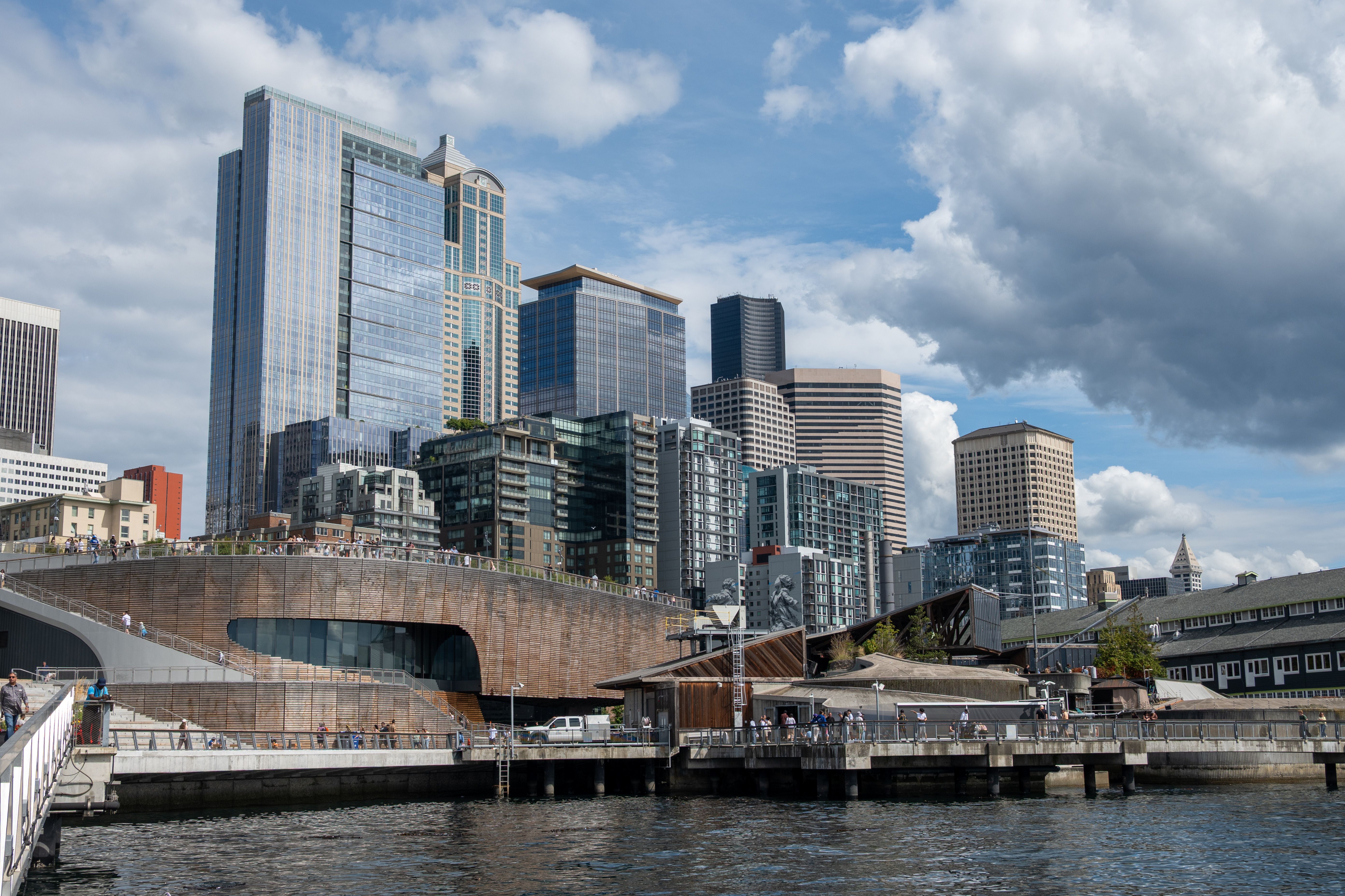 Seattle in August: A Smart 3-Day Itinerary for Seafair Weekend, Waterfront Views, and First-Time Visitors
