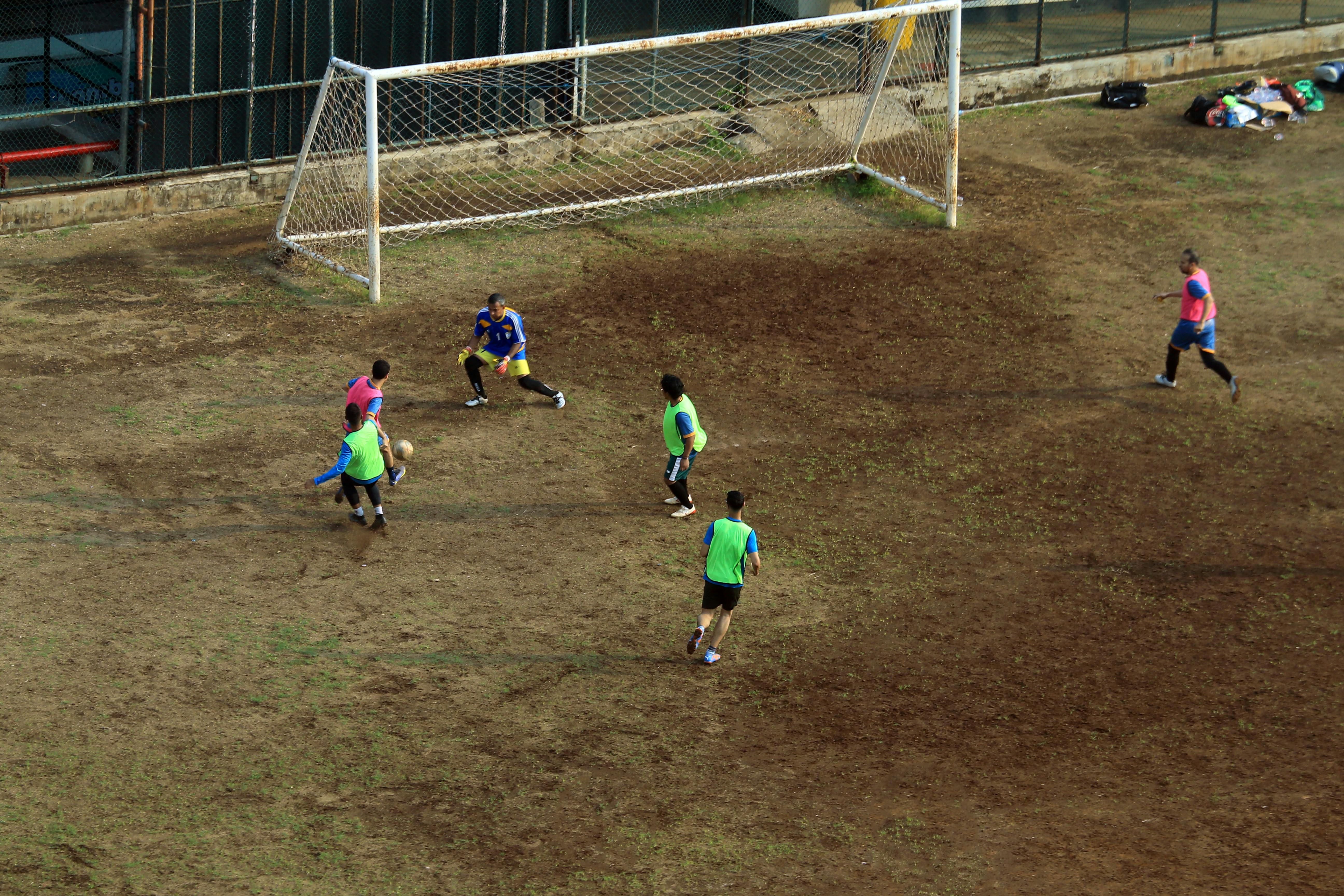 國防成了兒戲：草根影響力的新視野