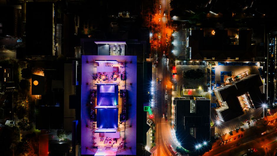 Rooftop Bar Crawl au Junkanoo Beach Club