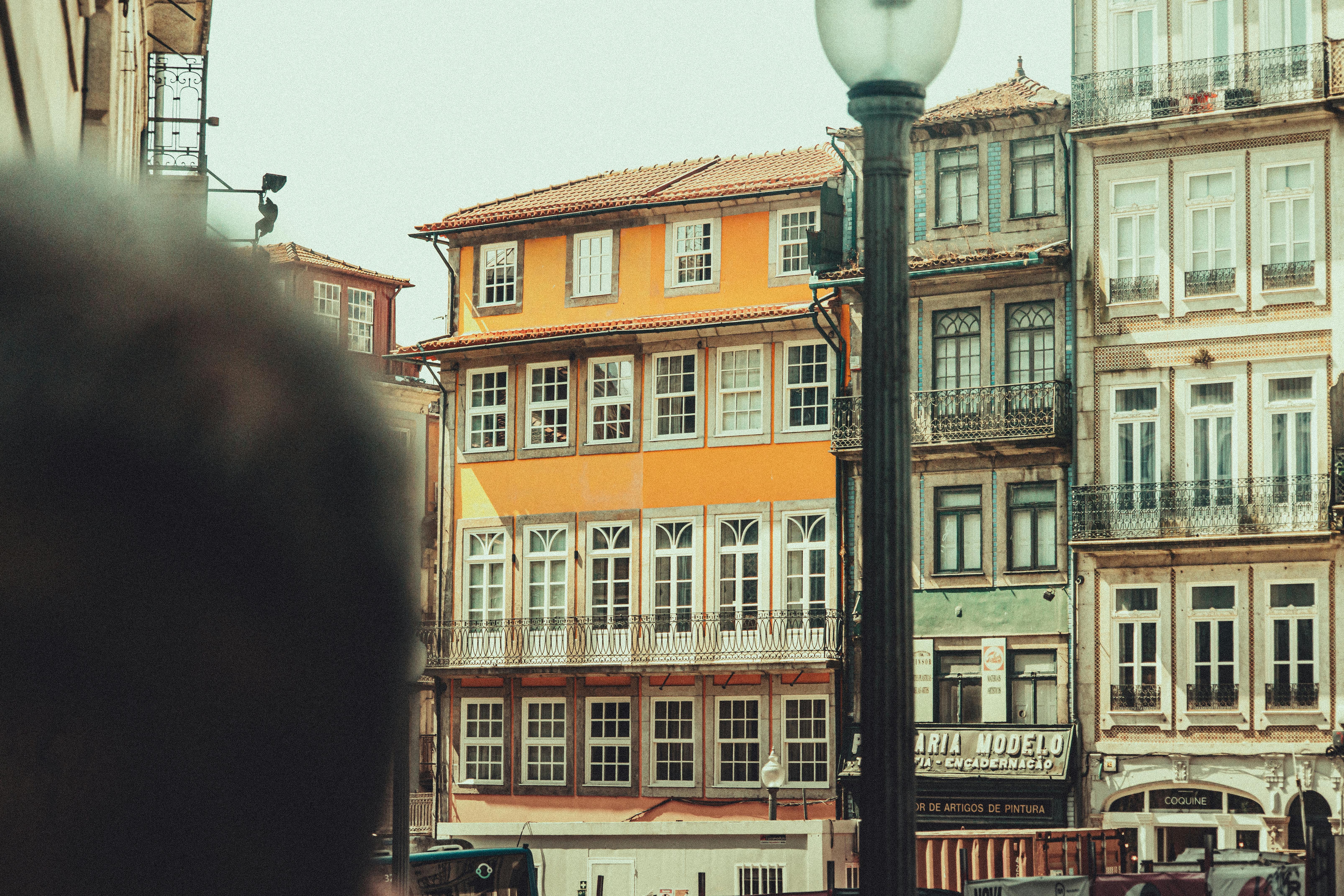 Zadarmo Fotobanka s bezplatnými fotkami na tému architektonické detaily, balkón, dedičná architektúra Fotka z fotobanky