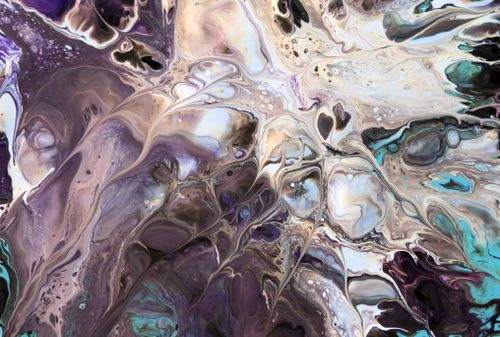 Free Stunning abstract fluid artwork with rich earth and purple tones creating a vibrant and dynamic pattern. Stock Photo