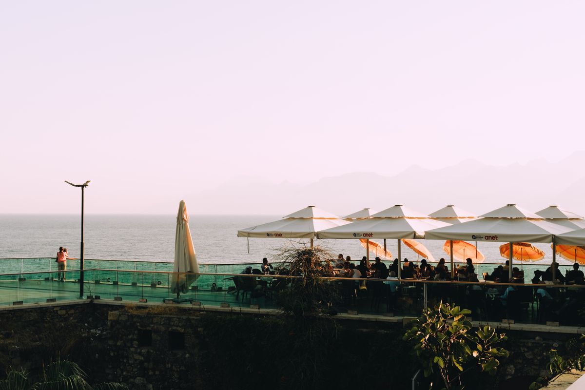 Thumbnail for Les meilleurs restaurants en bord de mer à Saly