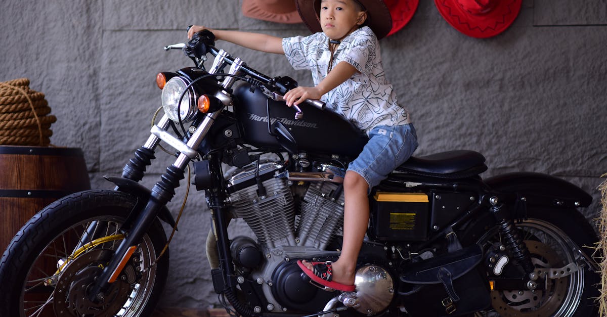 大橋重磅推出Alpinestars S R10安全帽 MotoGP科技直送台灣 賽道安全新標竿