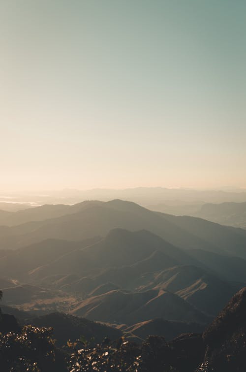 Foto profissional grátis de adventure, cair da noite, céu limpo