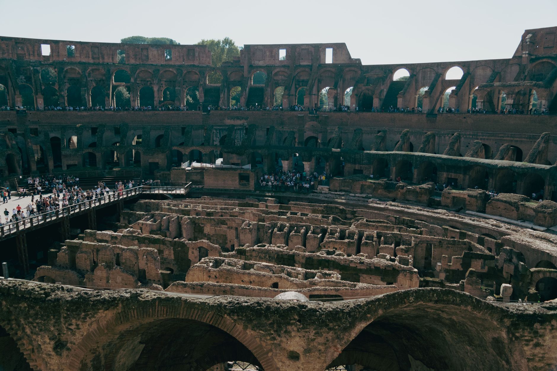 Roma bələdçisi: Əbədi şəhərin tarixi, mədəniyyəti və gəzməli yerləri - Simvolik Təsvir