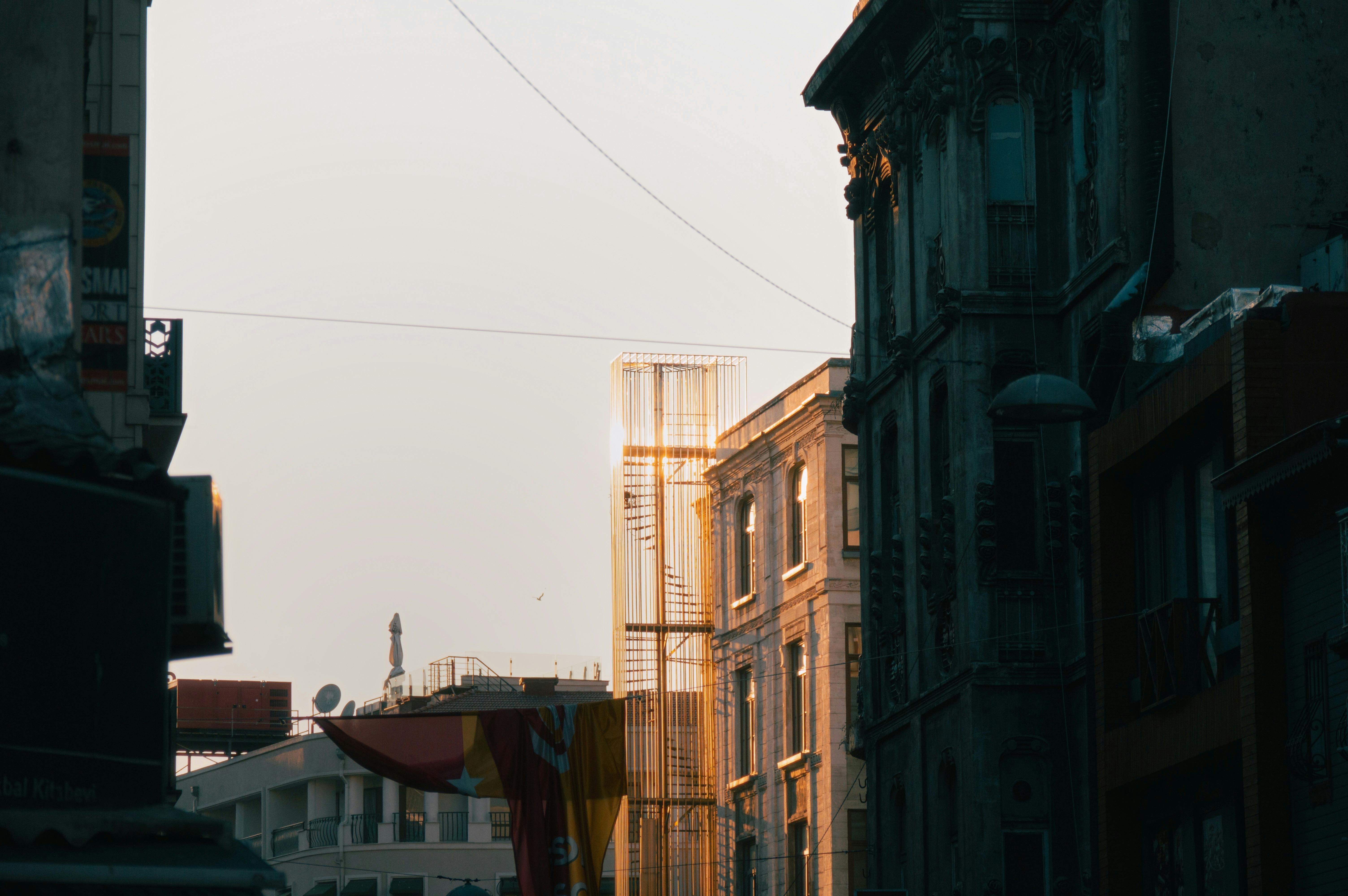 Discover Hidden Gems: Uncovering Unexpected Travel Spots