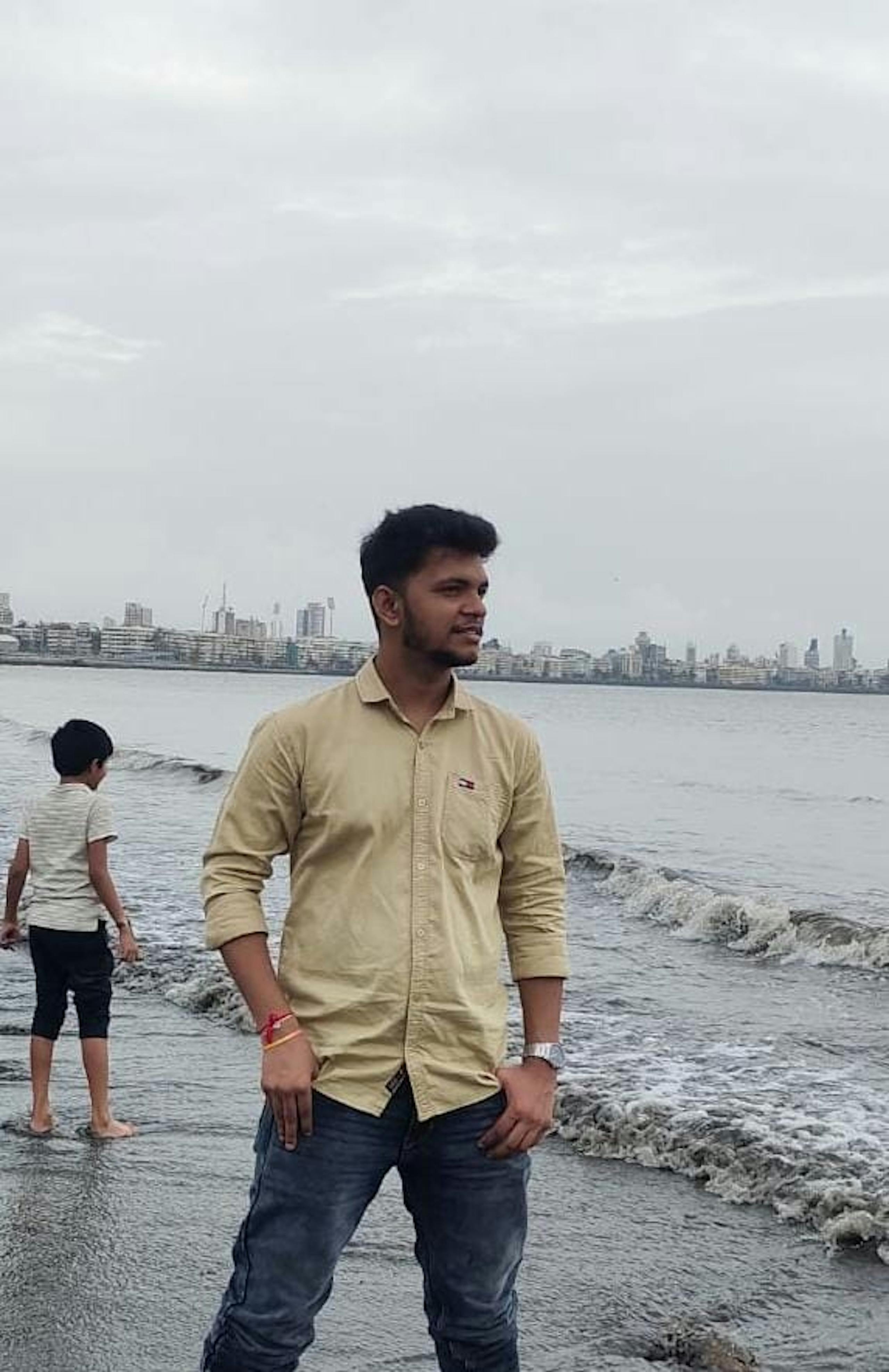 Durgesh Prasad, Durgesh, Mumbai beach