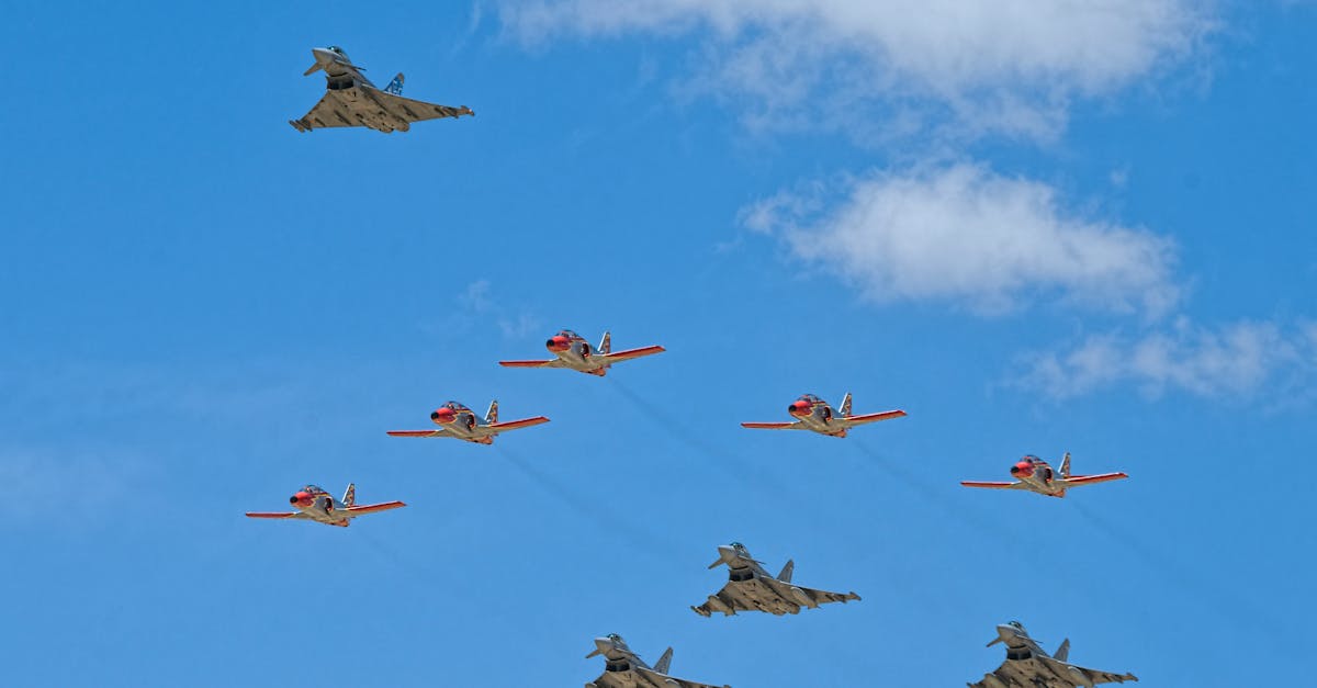 軍工股全面飆漲 元大航太防衛科技ETF今年報酬率超過44