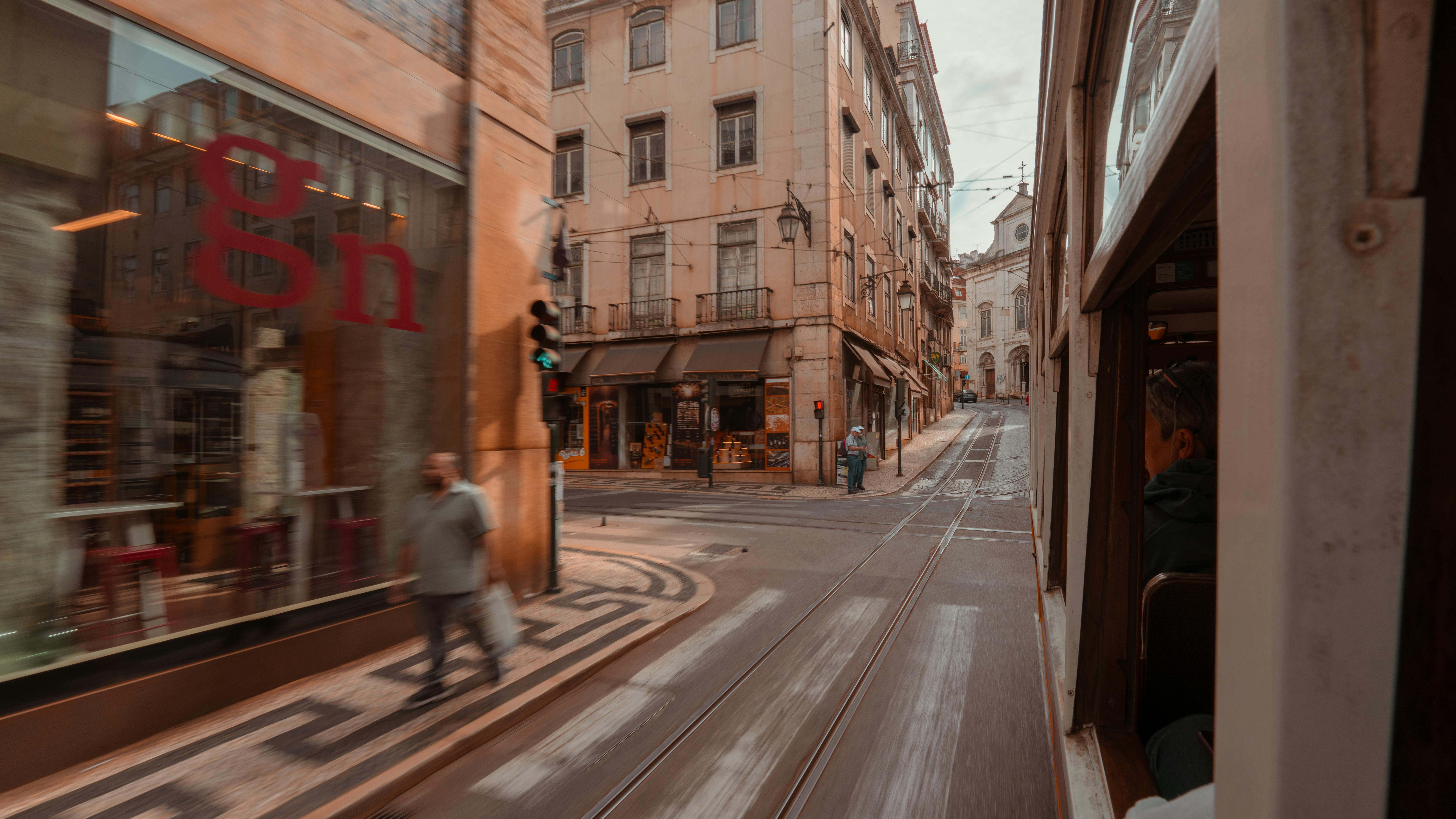 Lissabon für Paare: Romantischer Guide zu Kultur, Kulinarik und Geschichte
