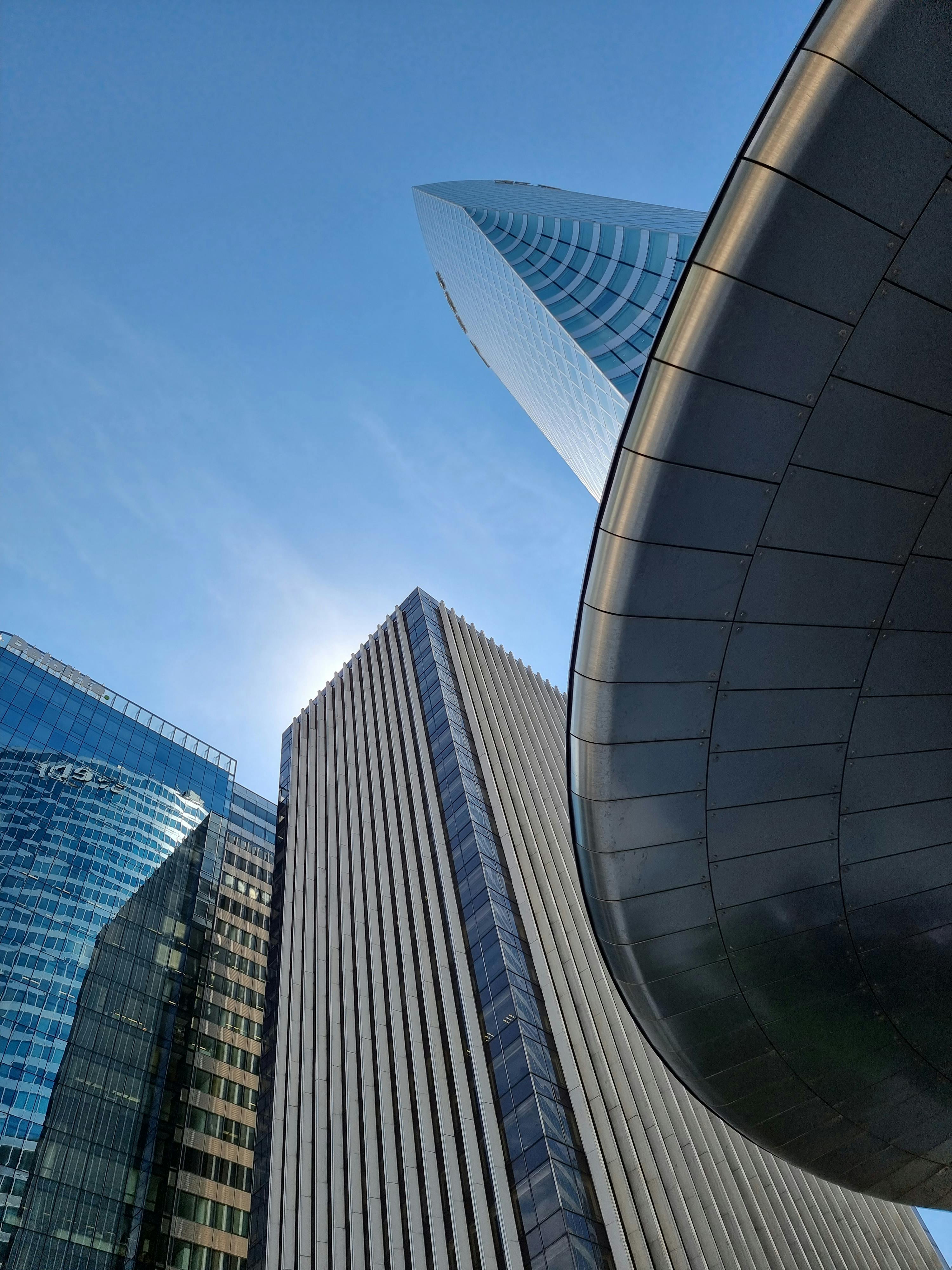 Dijitalleşen dünya ve gökdelenler