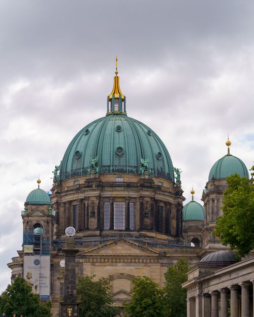 Free Capture of the magnificent Berlin Cathedral showcasing its architectural grandeur. Stock Photo