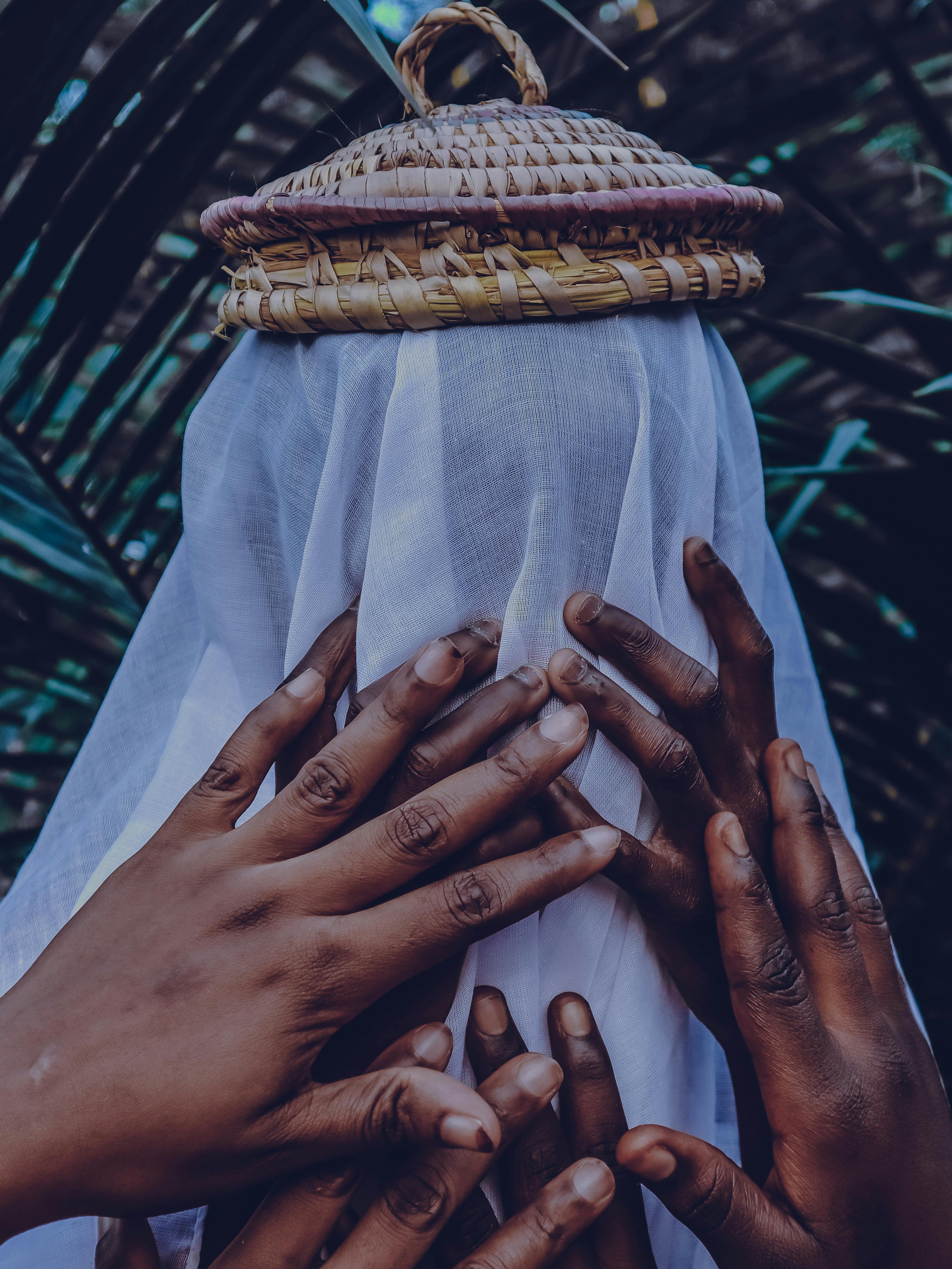 În Africa de Vest, Franța va pune accent pe cooperarea economică, științifică și relațiile culturale