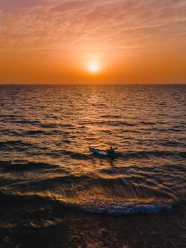 Kayak coucher de soleil mangroves Umm Al Quwain
