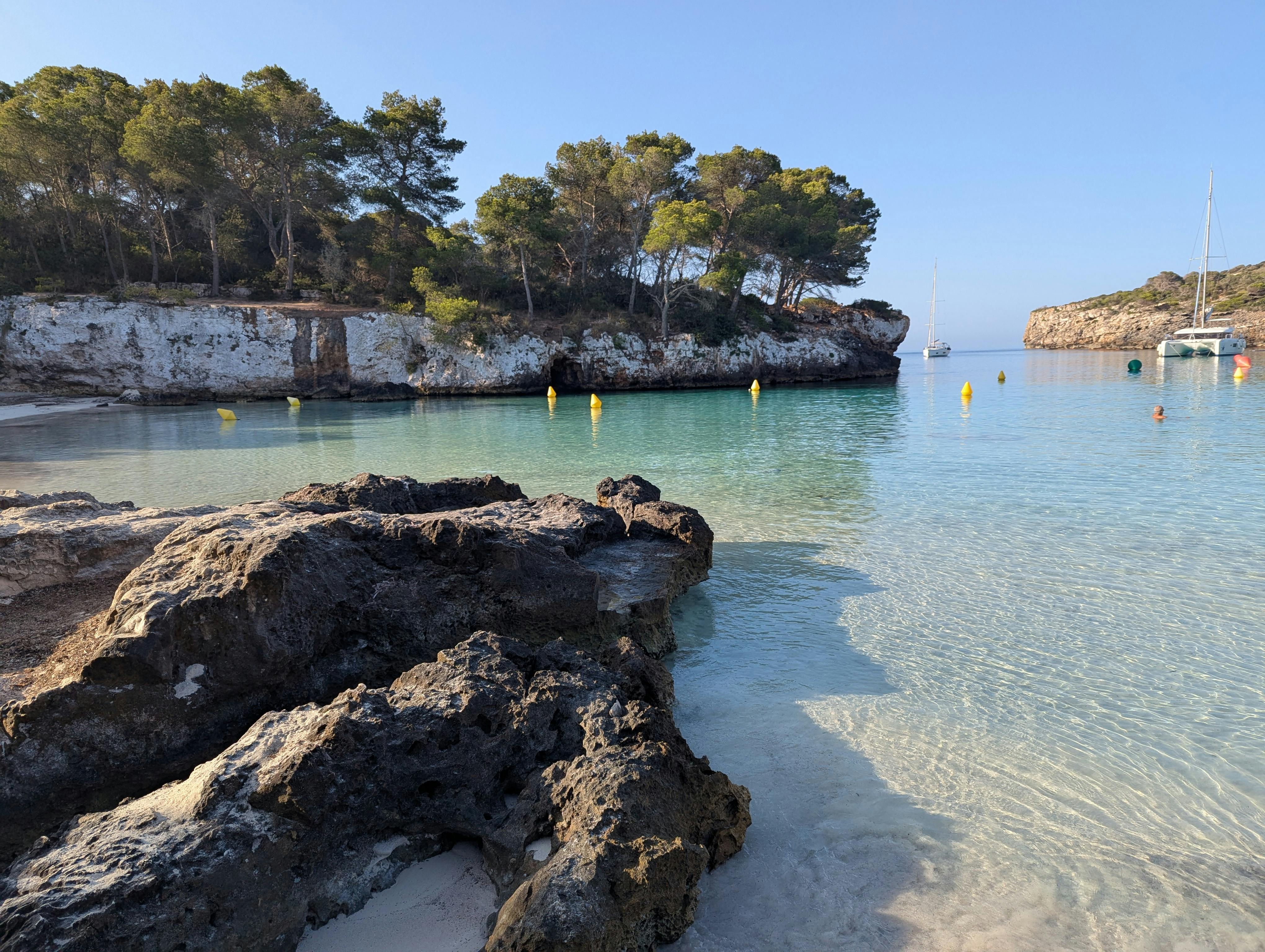 Promoting sustainability in Mallorca: eBoat brings technological innovation, sustainable mobility and renewable energy to lif