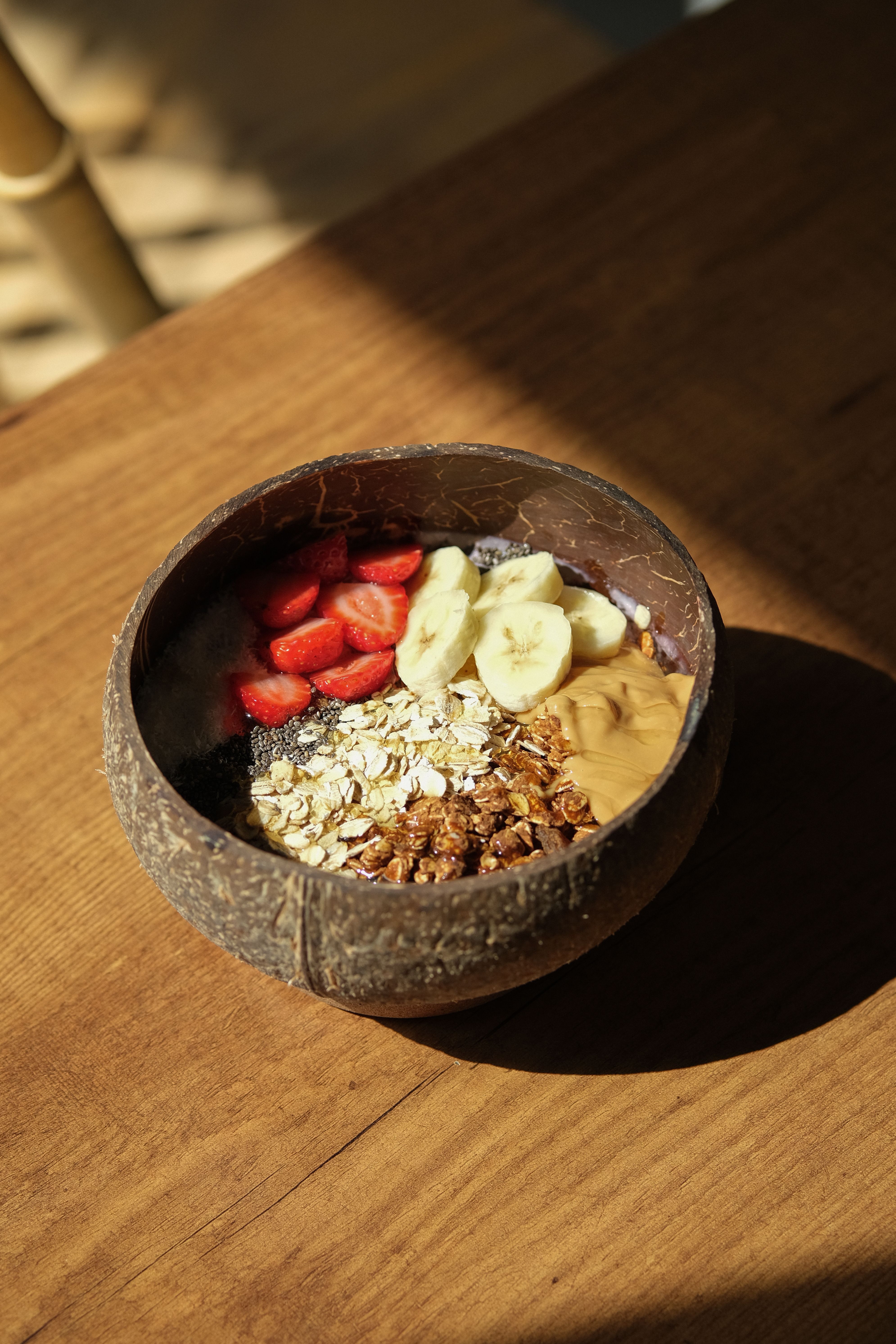 Tropical Berry Smoothie Bowl