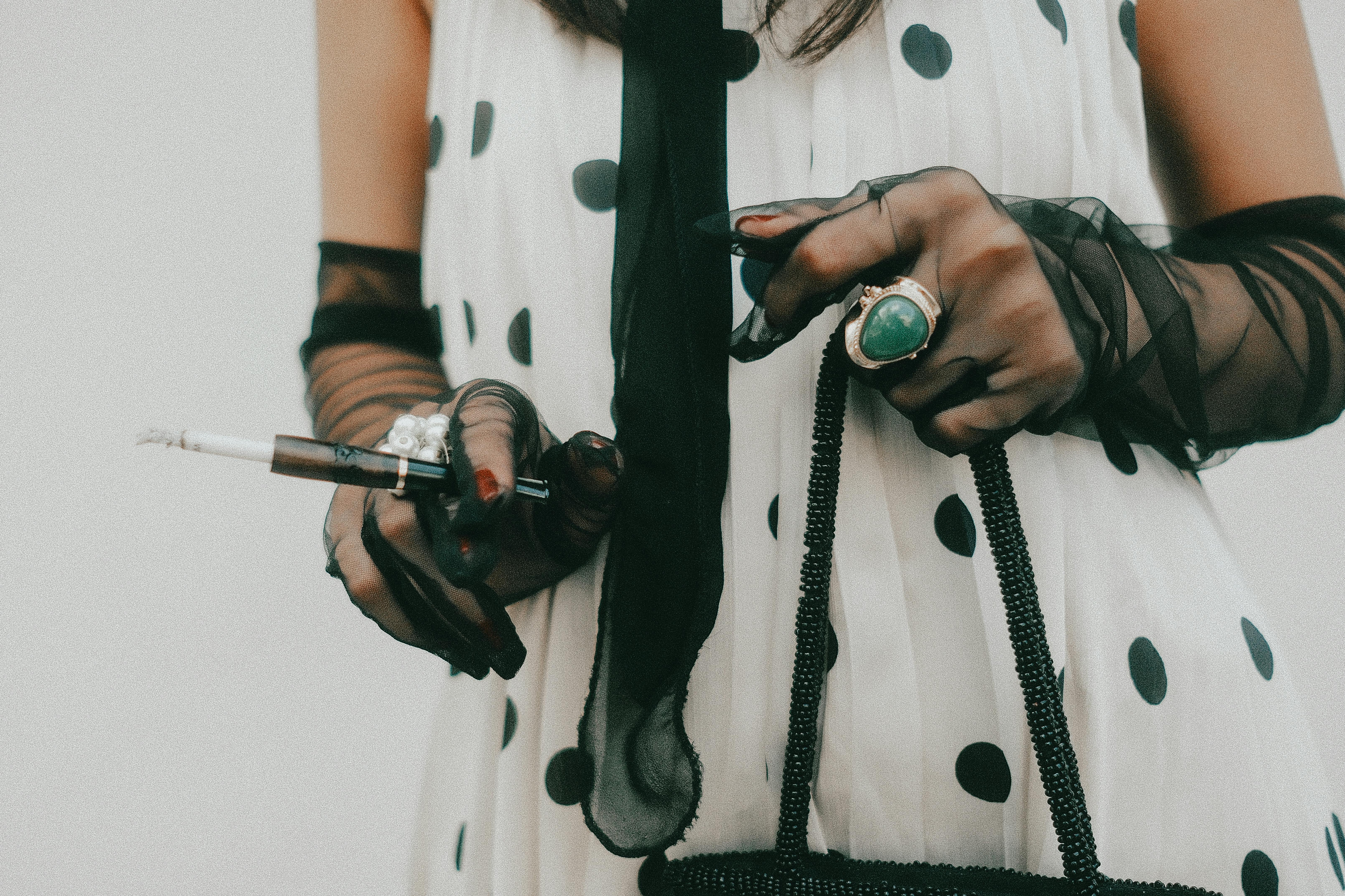 Accessoires mode femme 2025 : Tendances incontournables repérées sur les défilés
