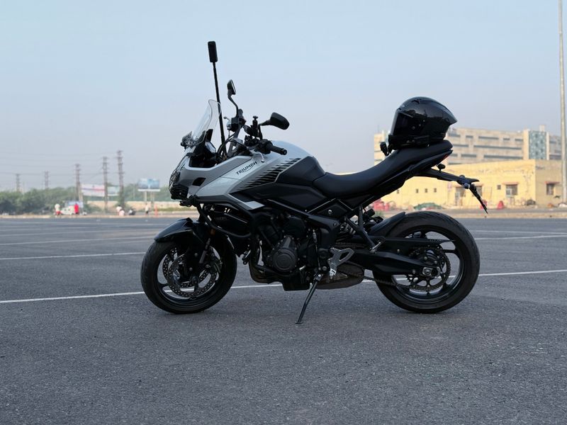 Kawasaki Ninja 1100SX Sport Touring Motorcycle