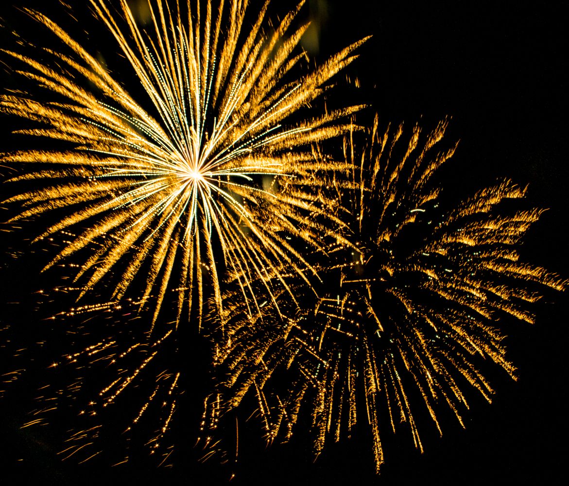 Golden Fireworks Photos, Download The BEST Free Golden Fireworks Stock ...