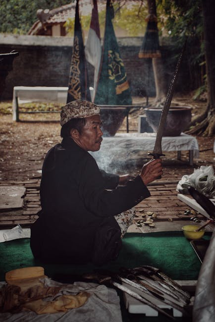 Melestarikan Ukiran Pendopo Jawa: Tanggung Jawab Bersama Melestarikan Ukiran Pendopo Jawa: Tanggung Jawab Bersama
