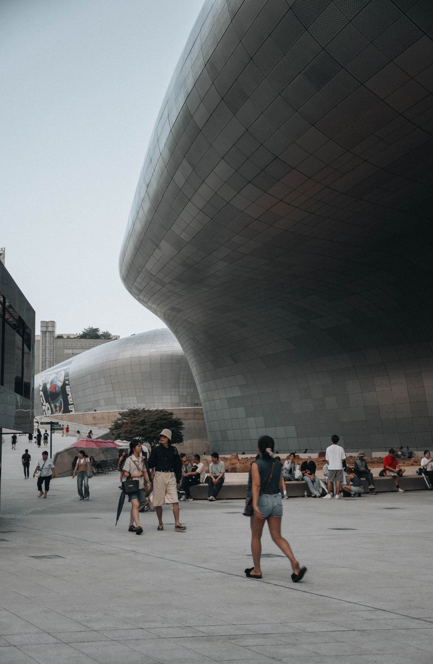 dongdaemun design plaza night