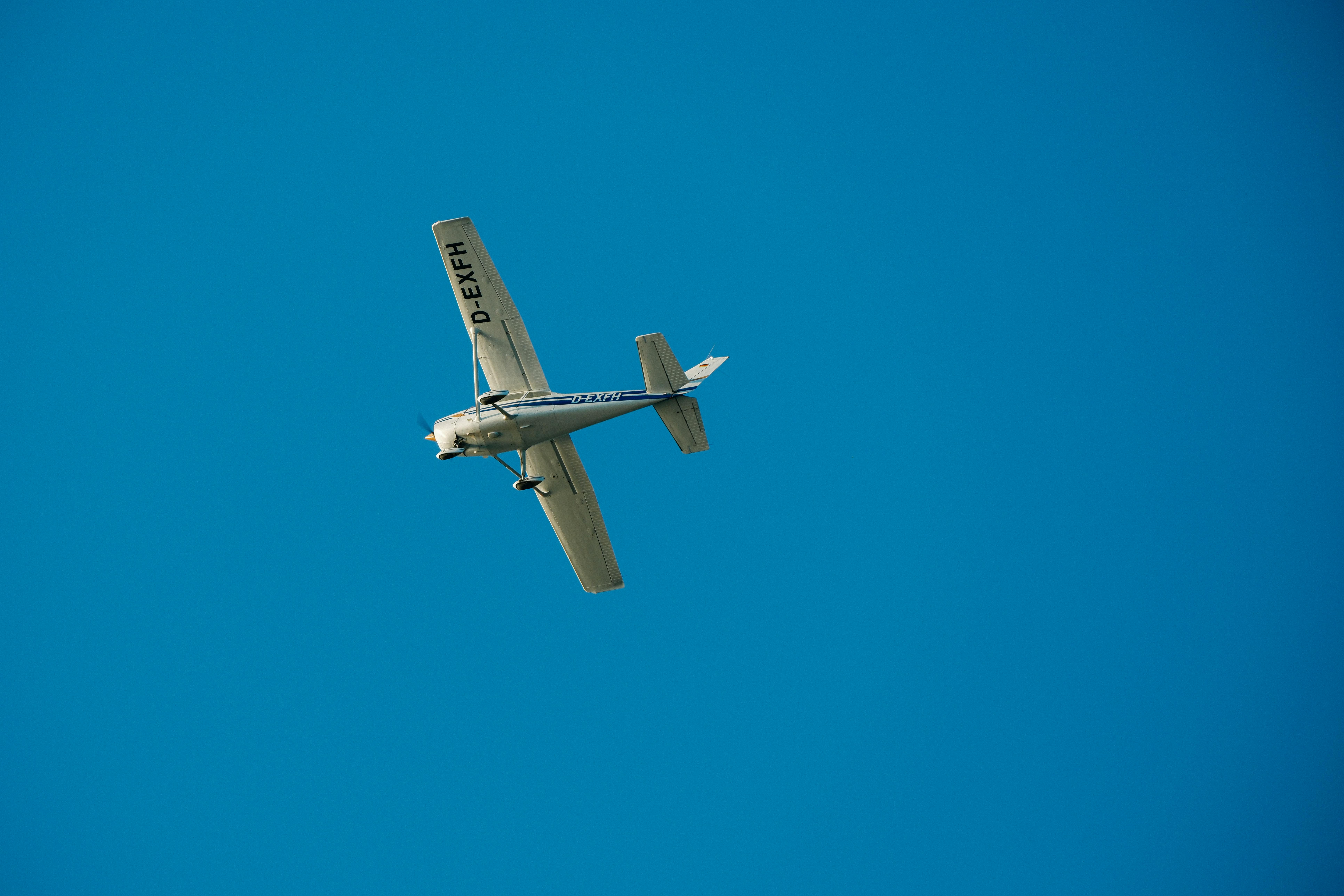 General Aviation Market Outlook: Private Air Travel Demand and Growth Opportunities — Photo by Ramon Karolan on Pexels