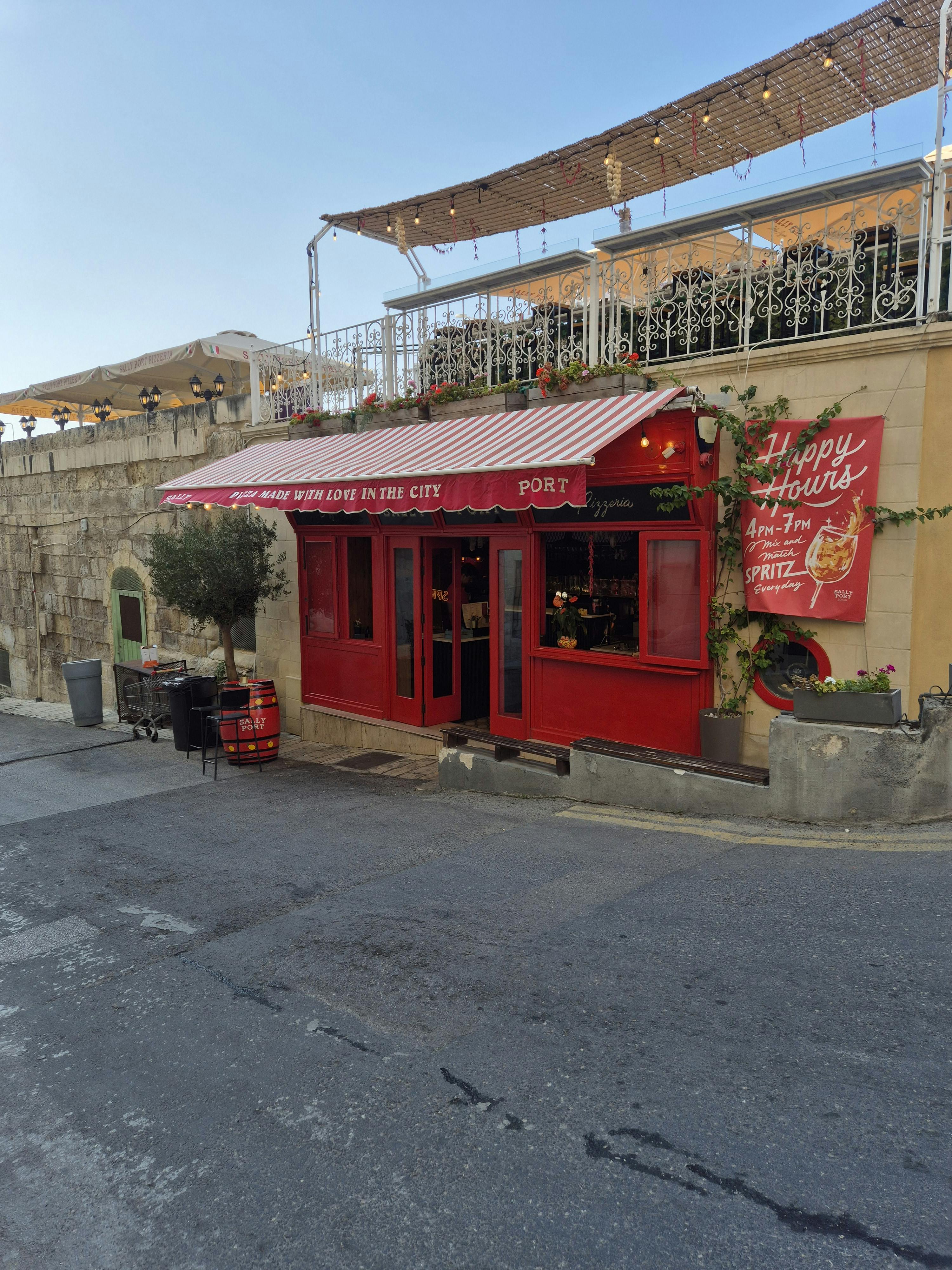 Facade Frenzy – Cornell in Rome Blog, image size:3000x4000