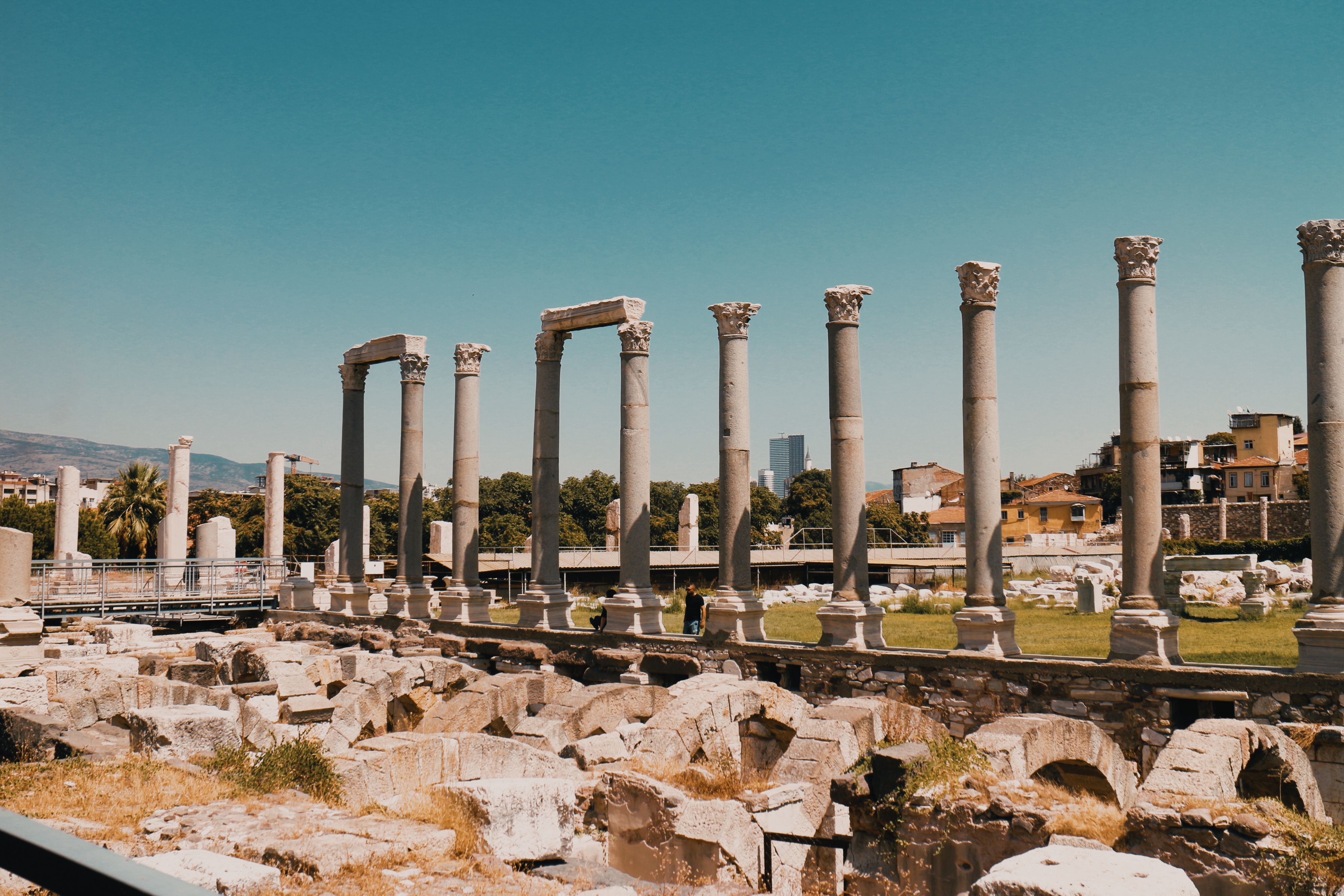 Ancient Roman Columns in Izmir Agora Open Air Museum · Free Stock Photo