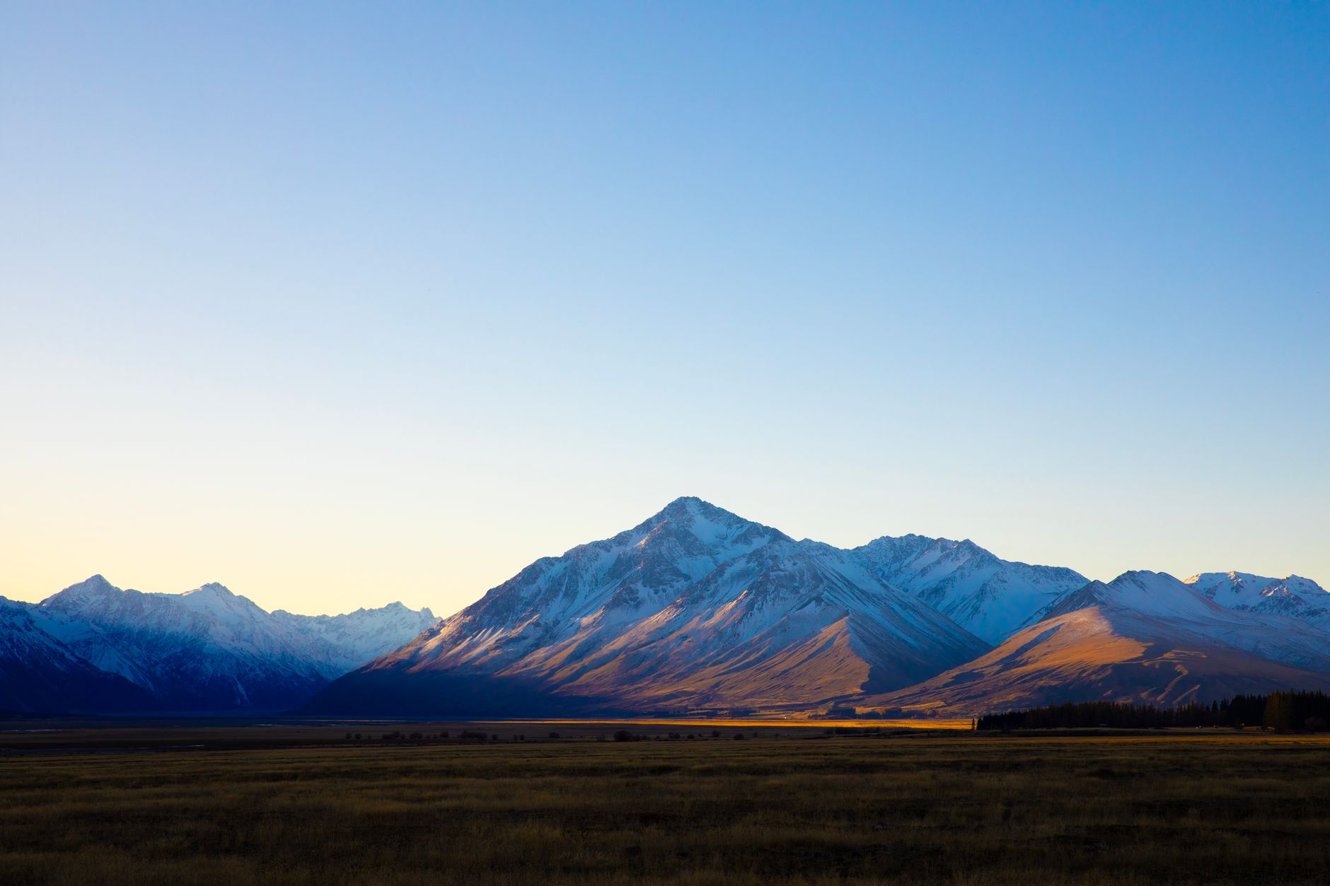 Christchurch to Aoraki/Mount Cook: Mackenzie Basin & Southern Alps Campervan: Day 3