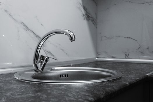 Como Trocar a Gaxeta de uma Torneira em Casa: Guia Prático Sem Encanador - imagem 1