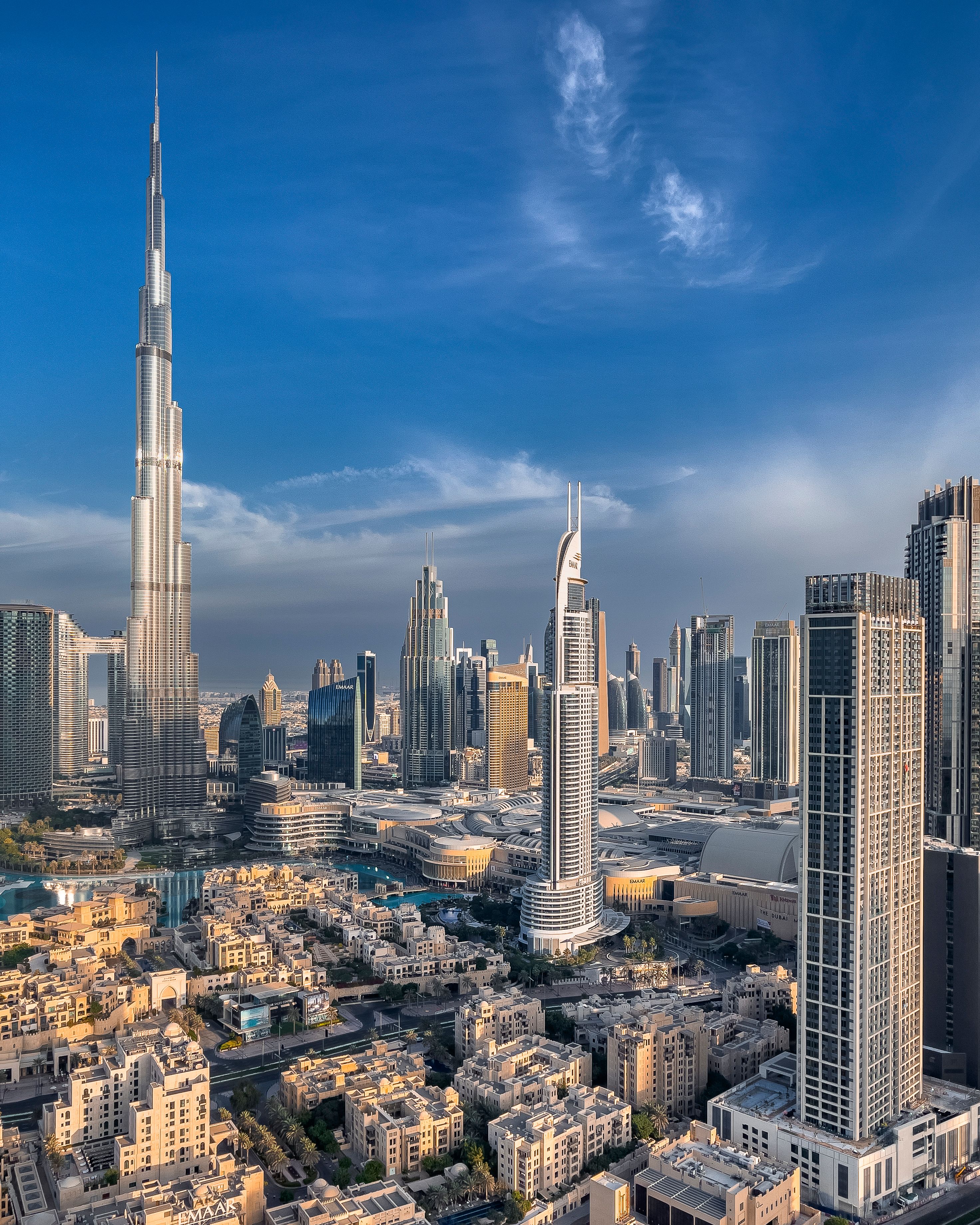 Aerial View of Dubai Skyline Featuring Burj Khalifa · Free Stock Photo