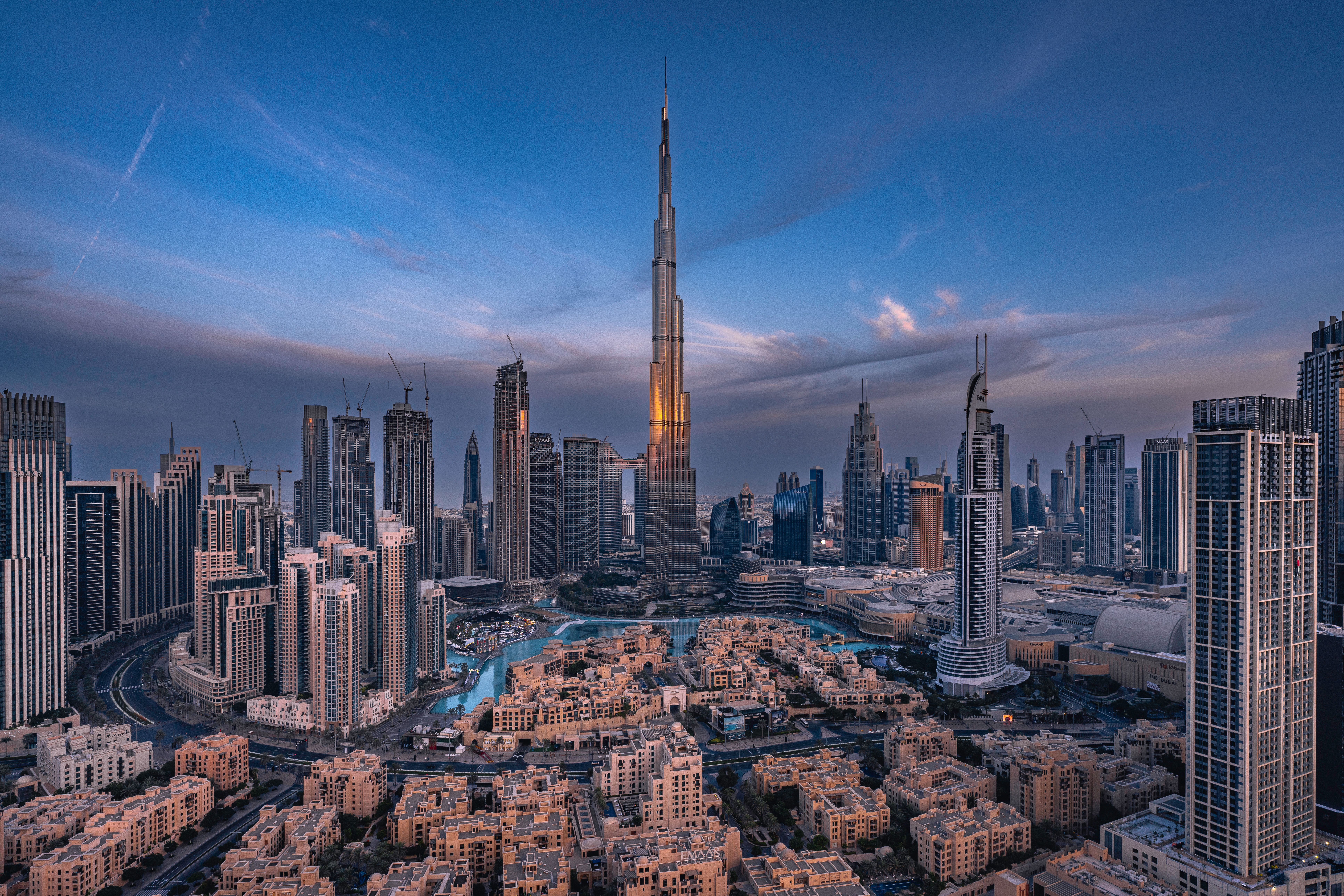 Stunning Aerial View of Dubai Skyline at Dusk · Free Stock Photo