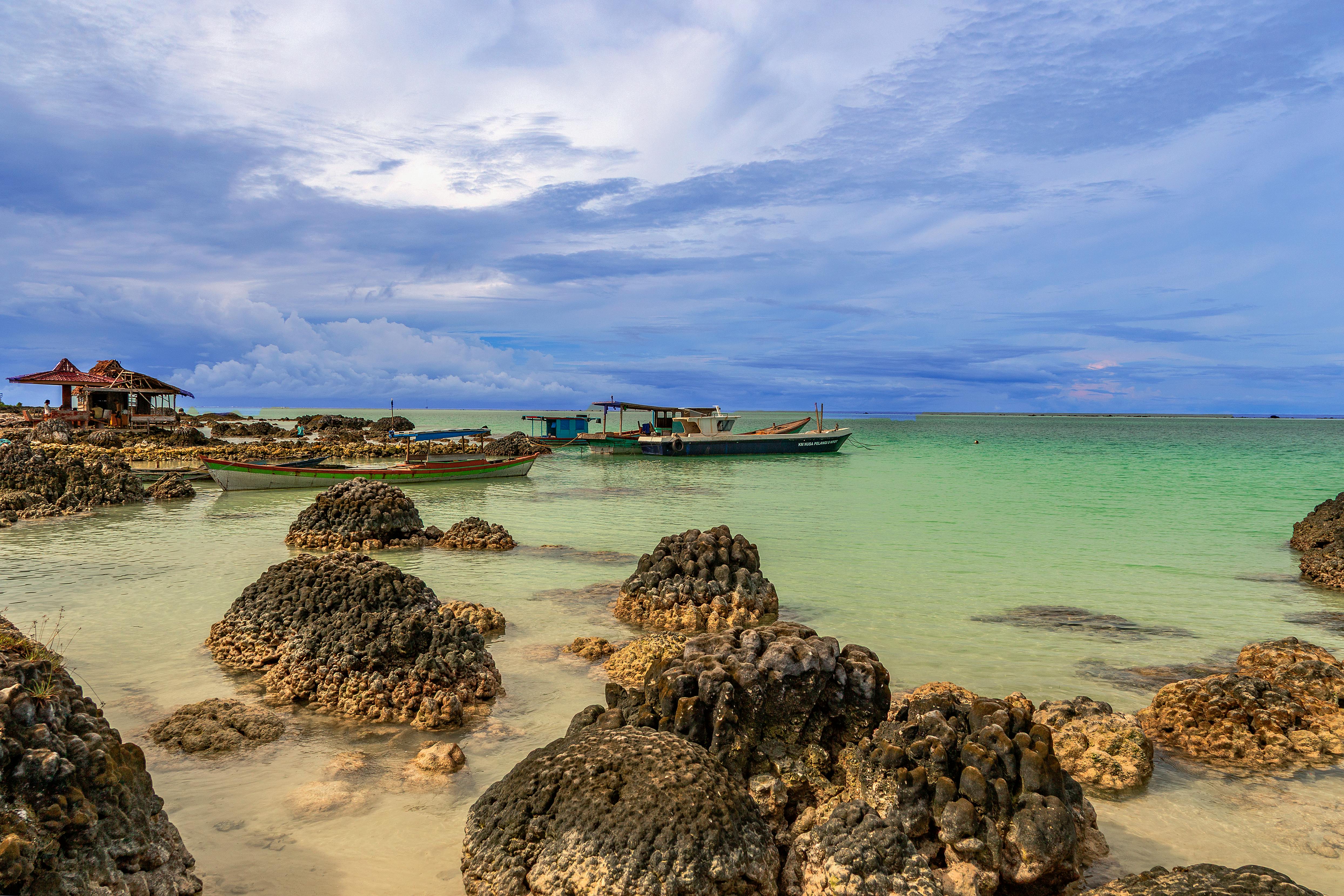 Discover Indonesia’s Hidden Islands and Pristine Coral Reefs