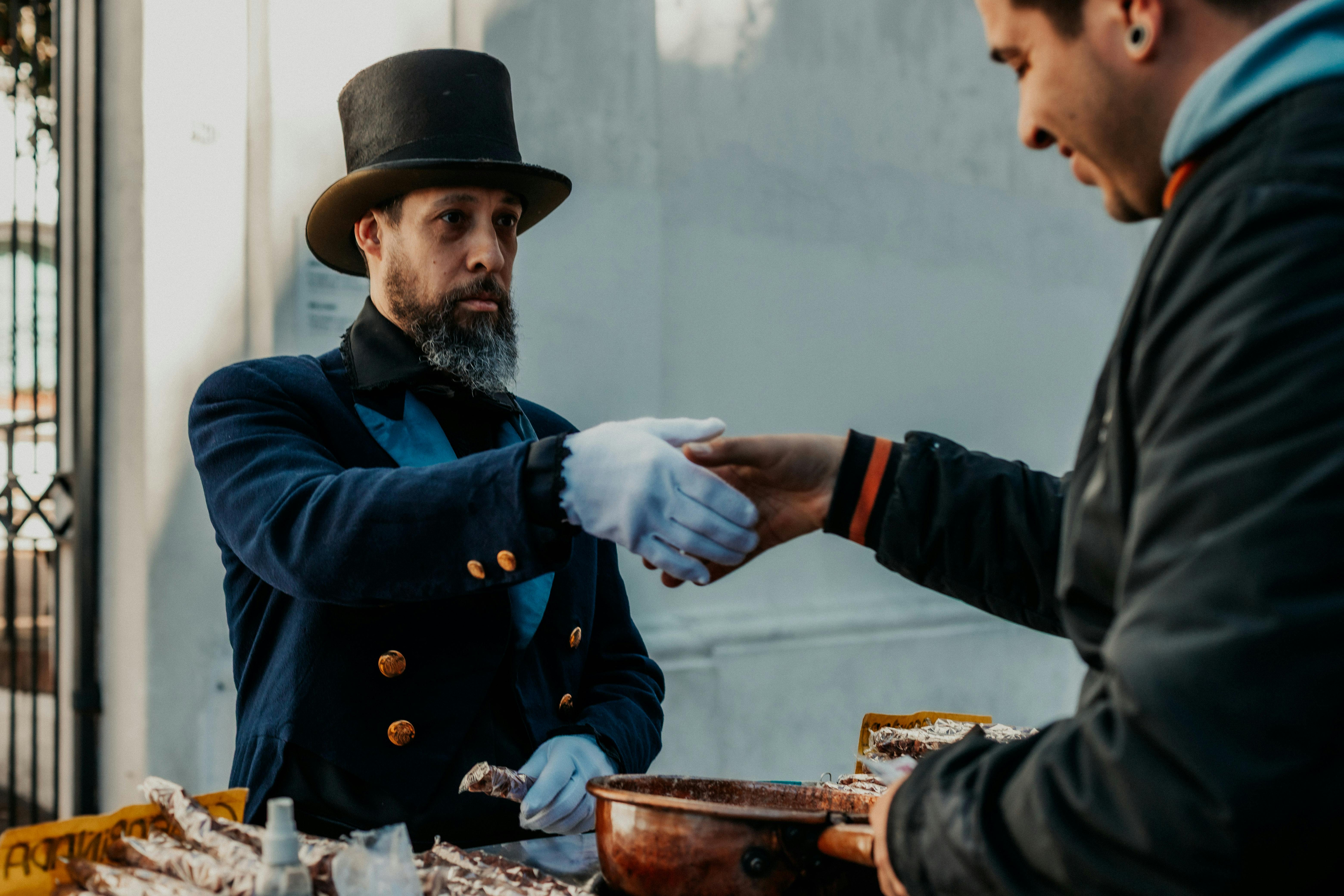 local civics local civic bank — Photo by Gera Cejas on Pexels