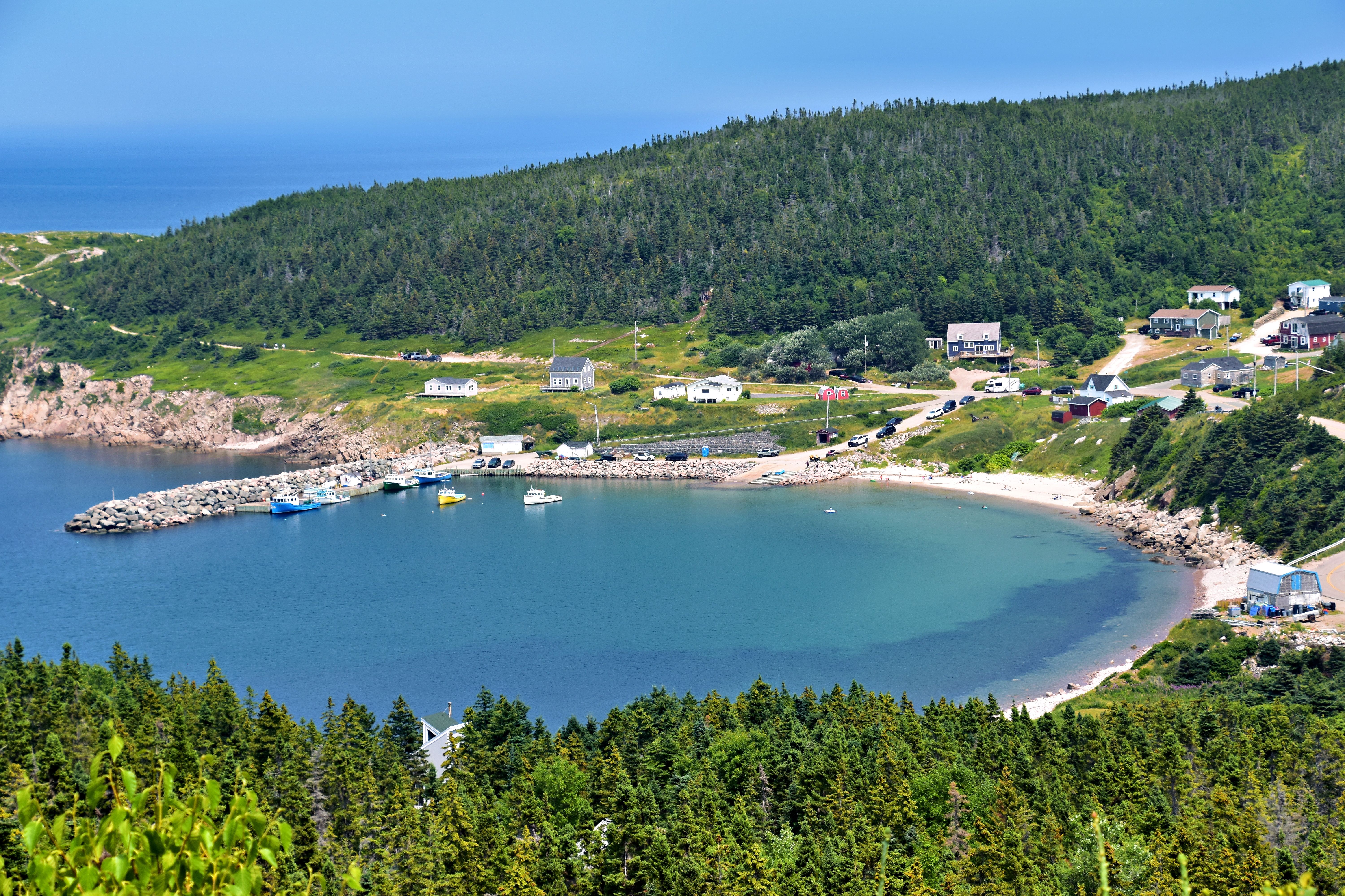 Explore Superyacht Spots in Maine & Nova