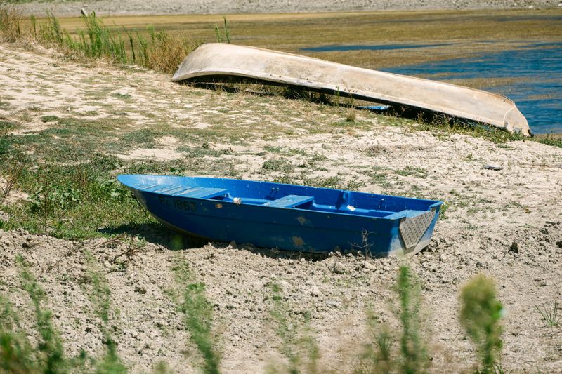 Presušeno korito rijeke Dunav uslijed suše