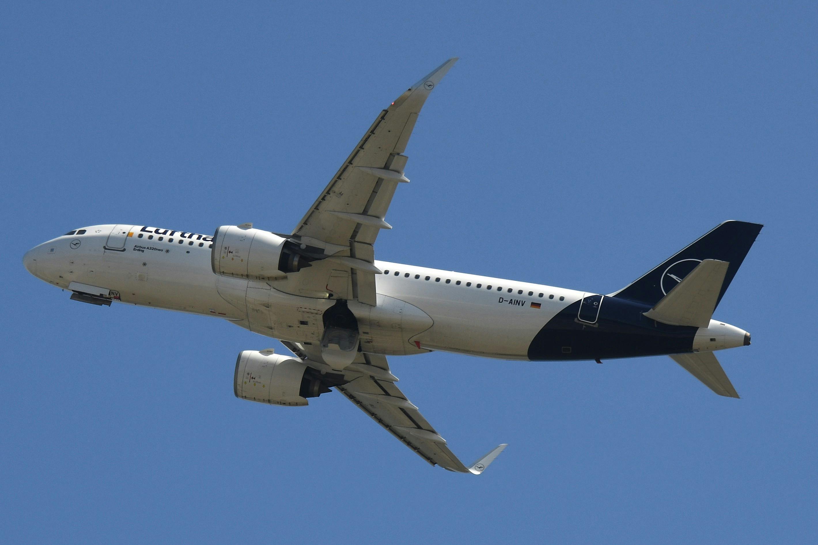 Your Useless Airline Miles Just Became Real Money: Here’s How to Spend Them Tonight — Photo by Planespotter Geneva on Pexels