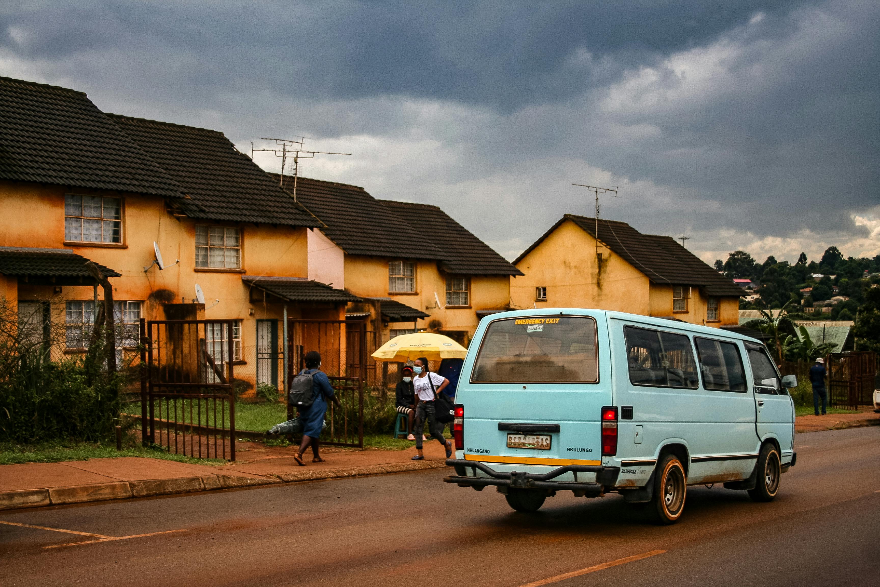 台南首批社宅 宜居成功 簽約完成 黃偉哲親賀住戶開啟新生活