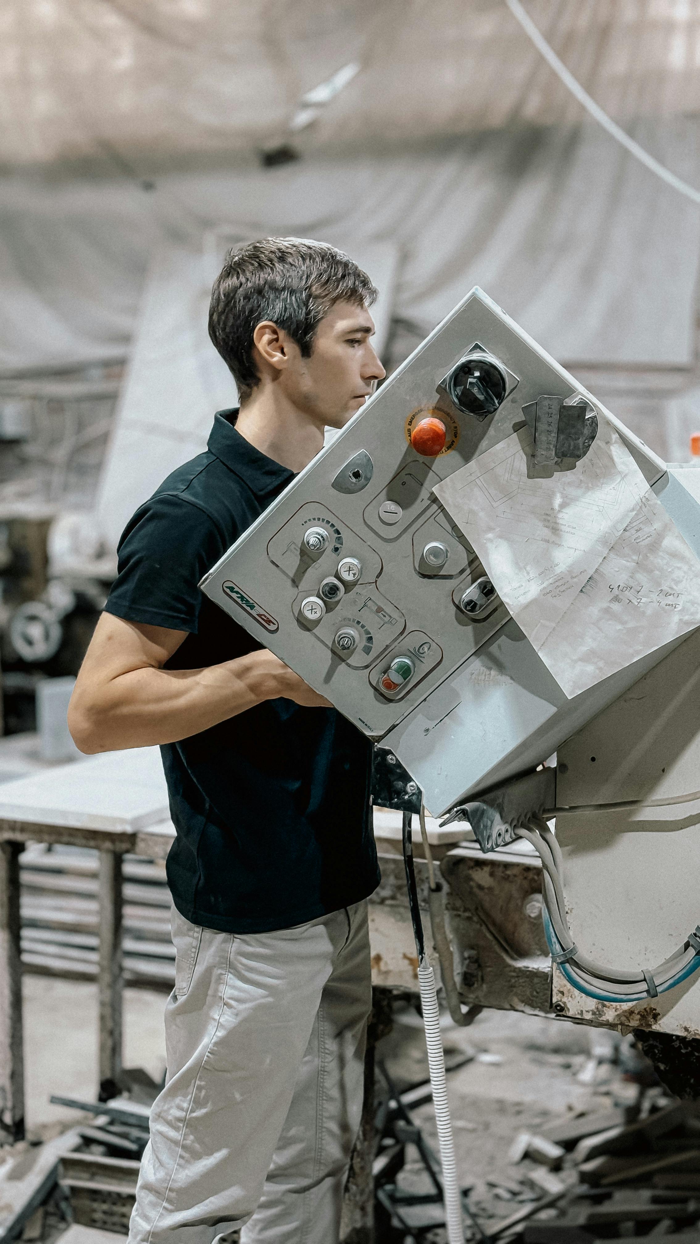 台中就博會釋出3000職缺 科技與百貨業薪資最高達9萬