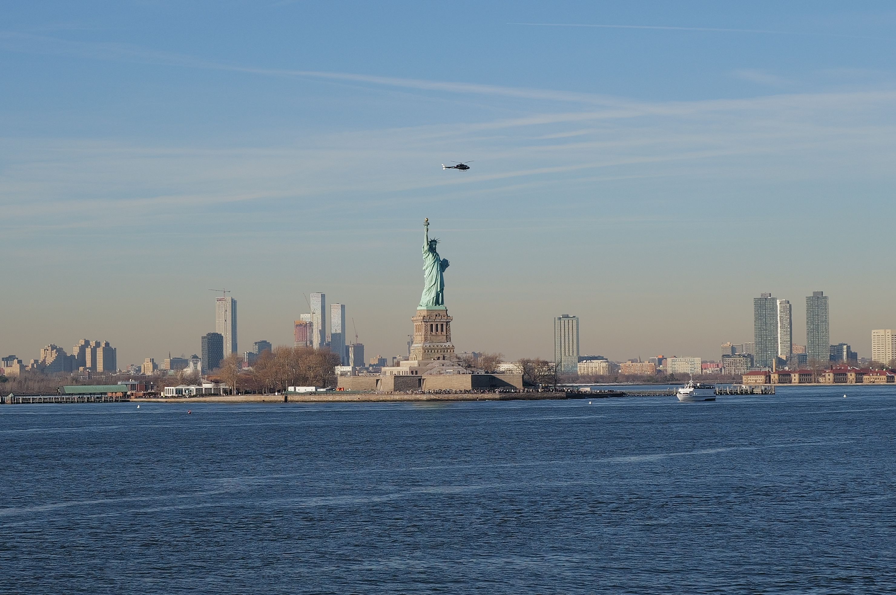 Family of Hudson River Helicopter Crash Victims Files Wrongful-Death Suit Against Tour Operator
