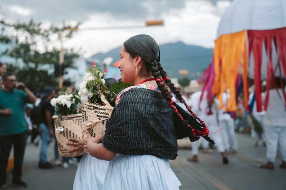 Arreglos florales con variedades de altura típicas del microclima de Boquete