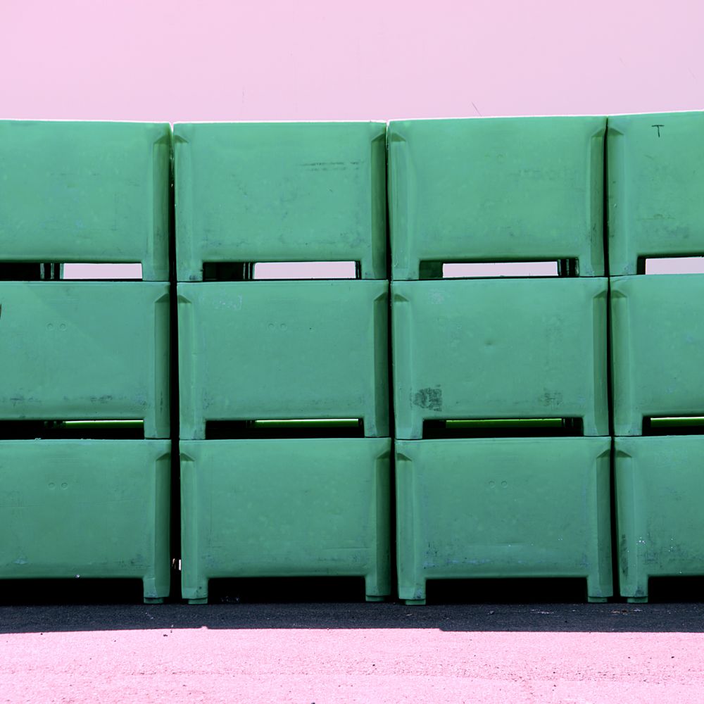 Embsay — professional packers wrapping and boxing belongings