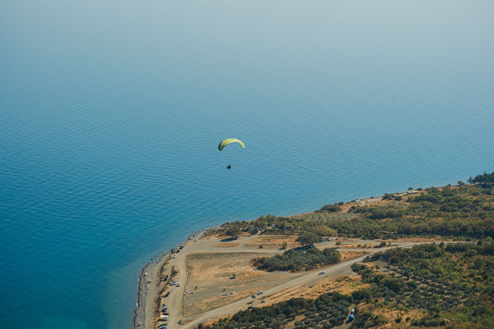 Experience the thrill of paragliding over the scenic coastline of Uçmakdere, Tekirdağ, Türkiye.